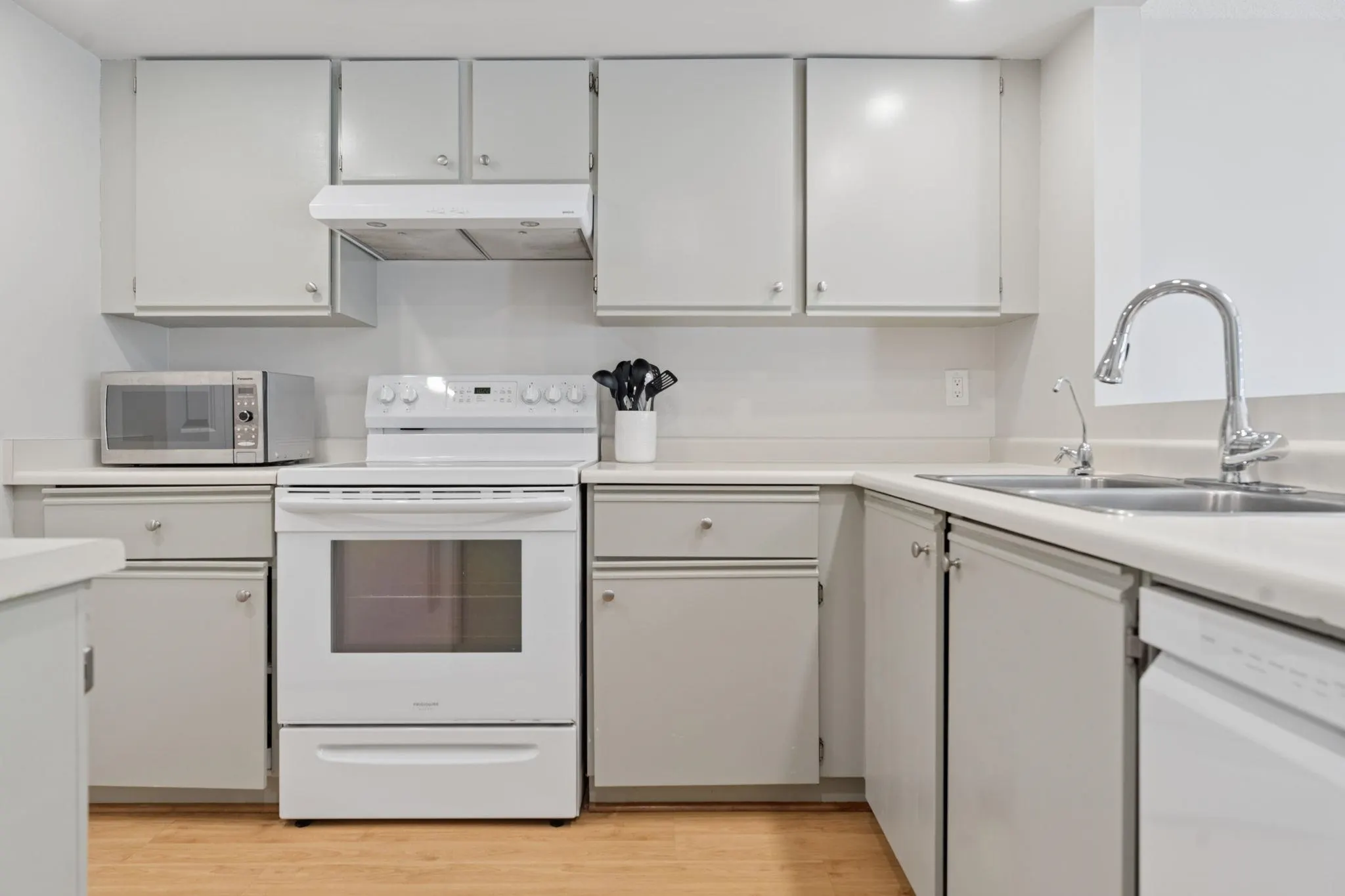 1949 W 8th Avenue #13