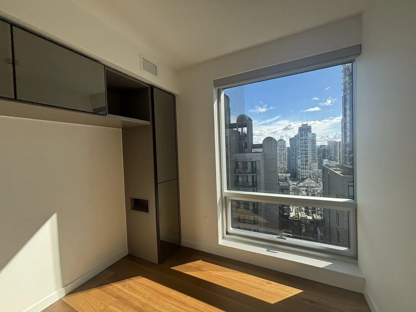 1277 Hornby Street #1708