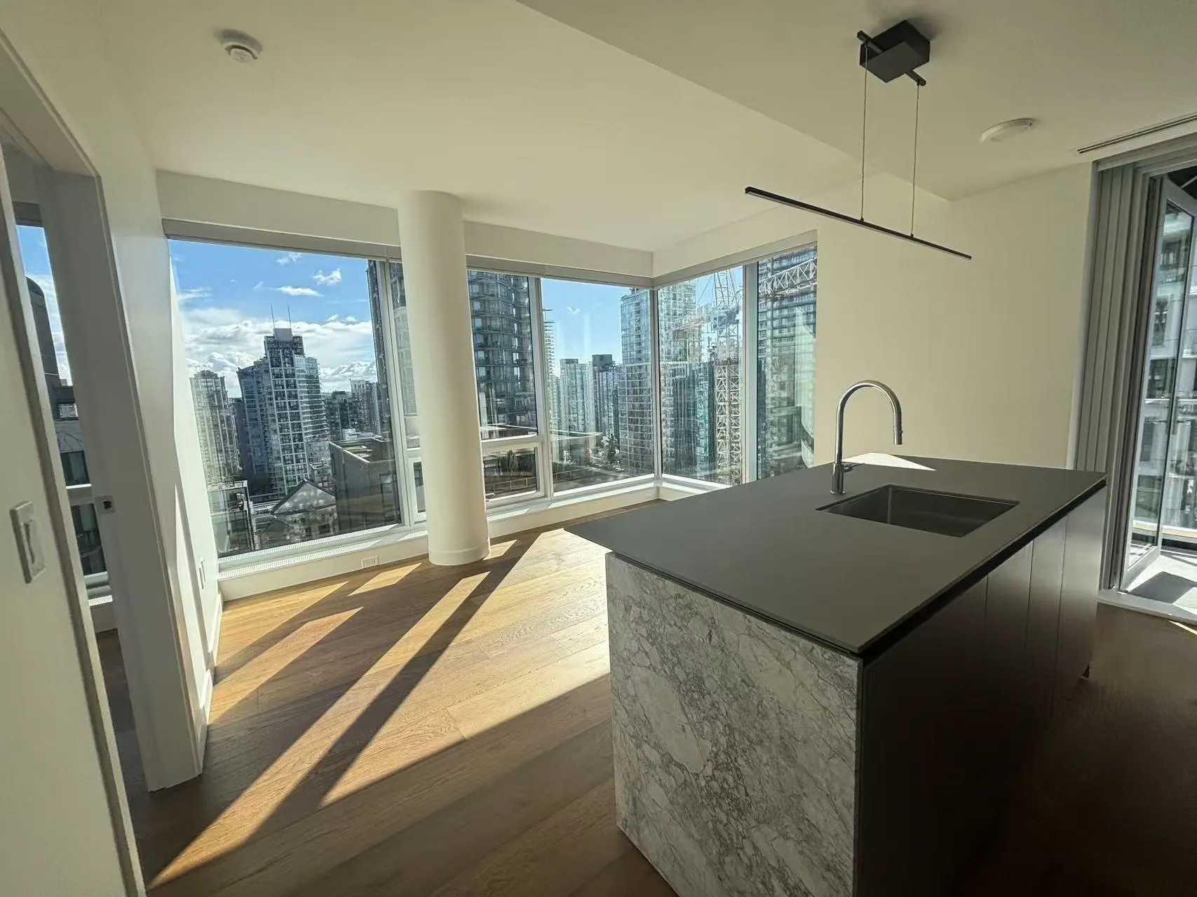 1277 Hornby Street #1708