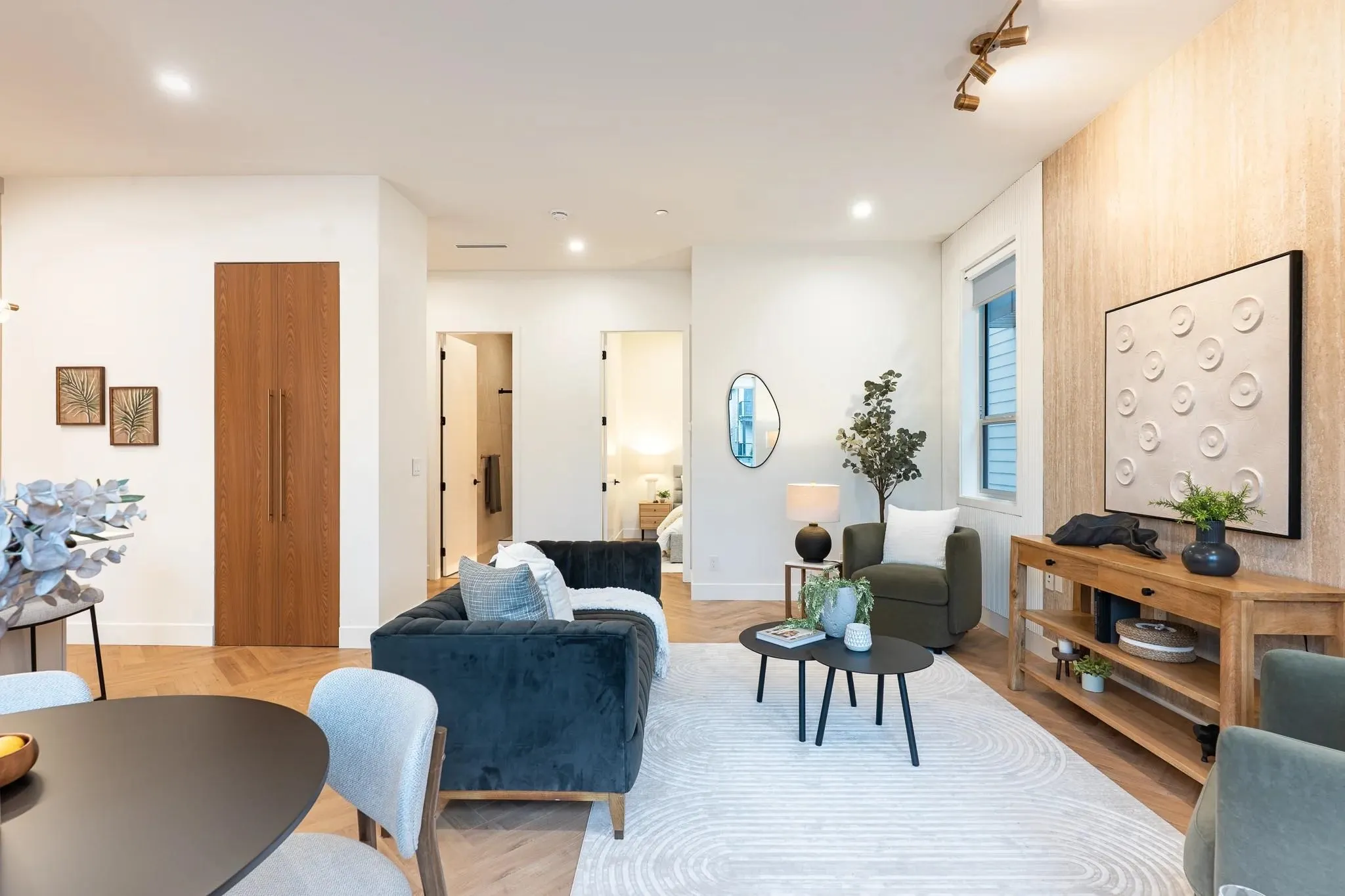 1757 Morgan Avenue #102