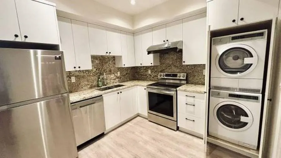 418 E 12th Street
