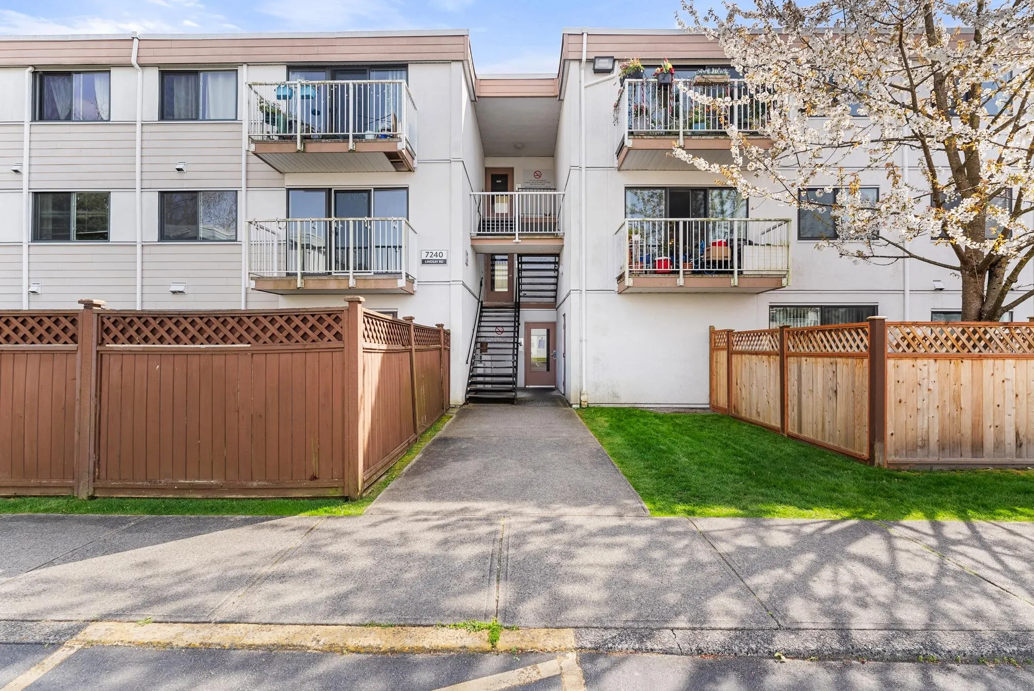7240 Lindsay Road #306