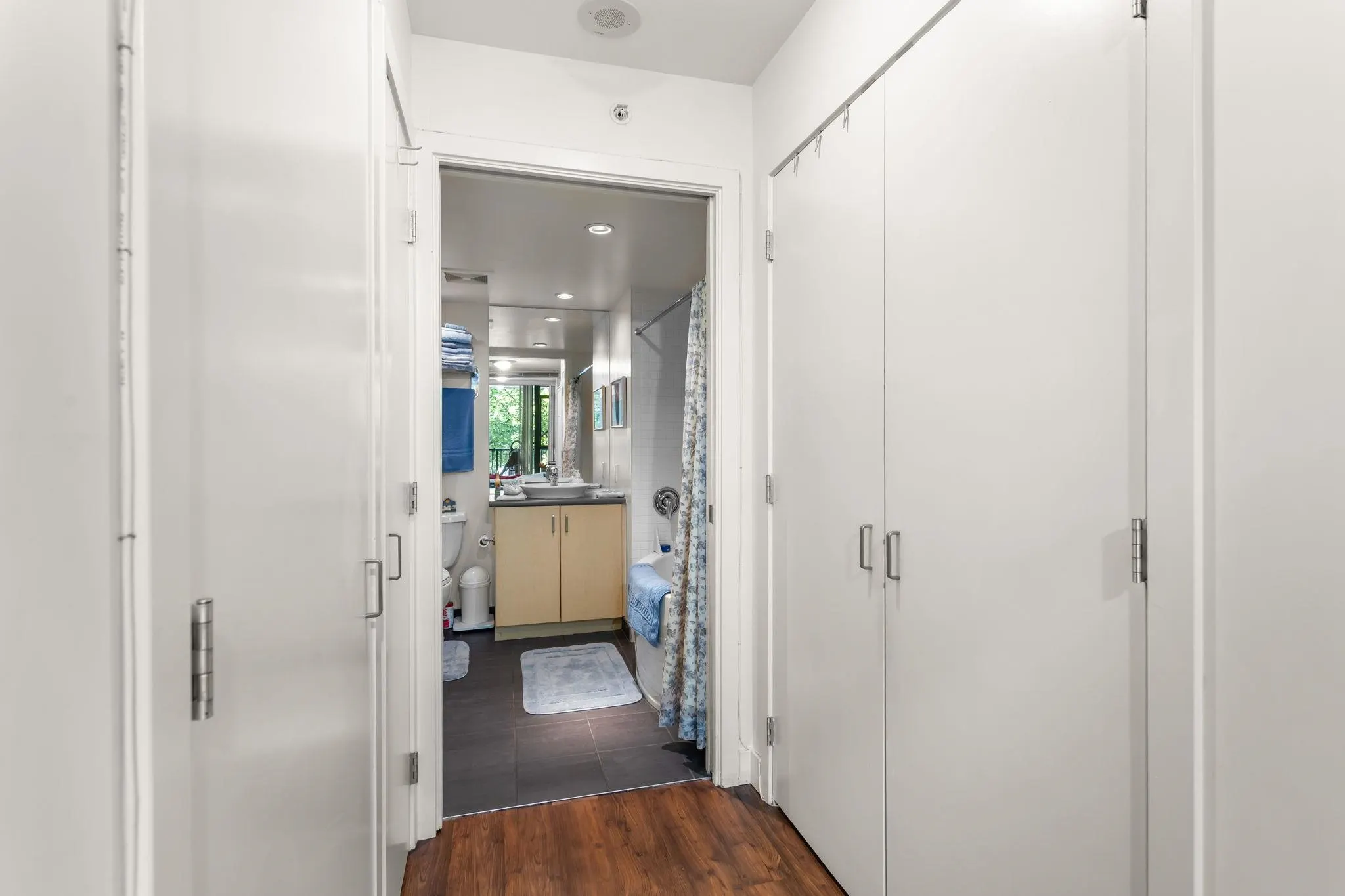 175 W 1st Street #205