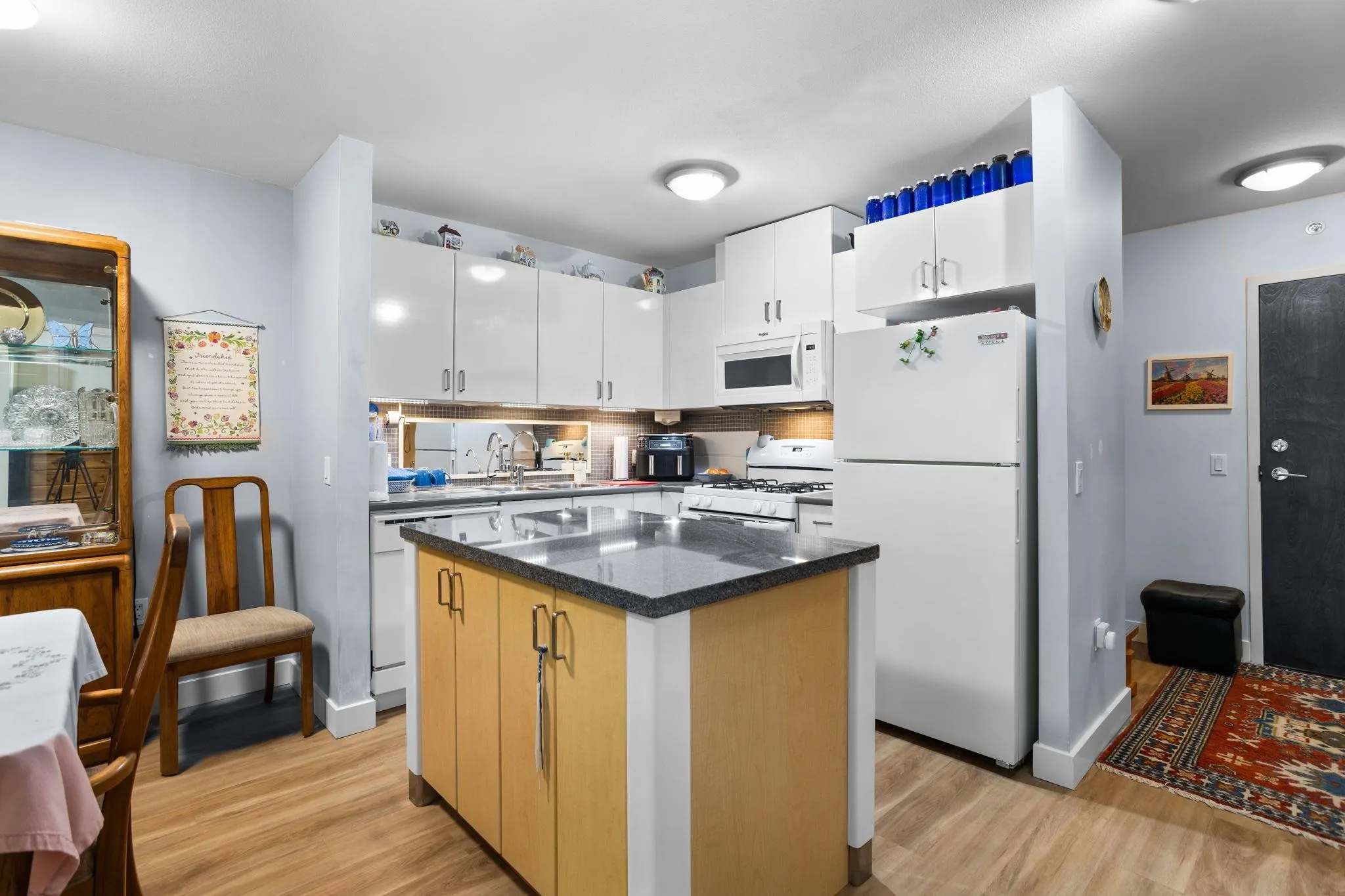 175 W 1st Street #205