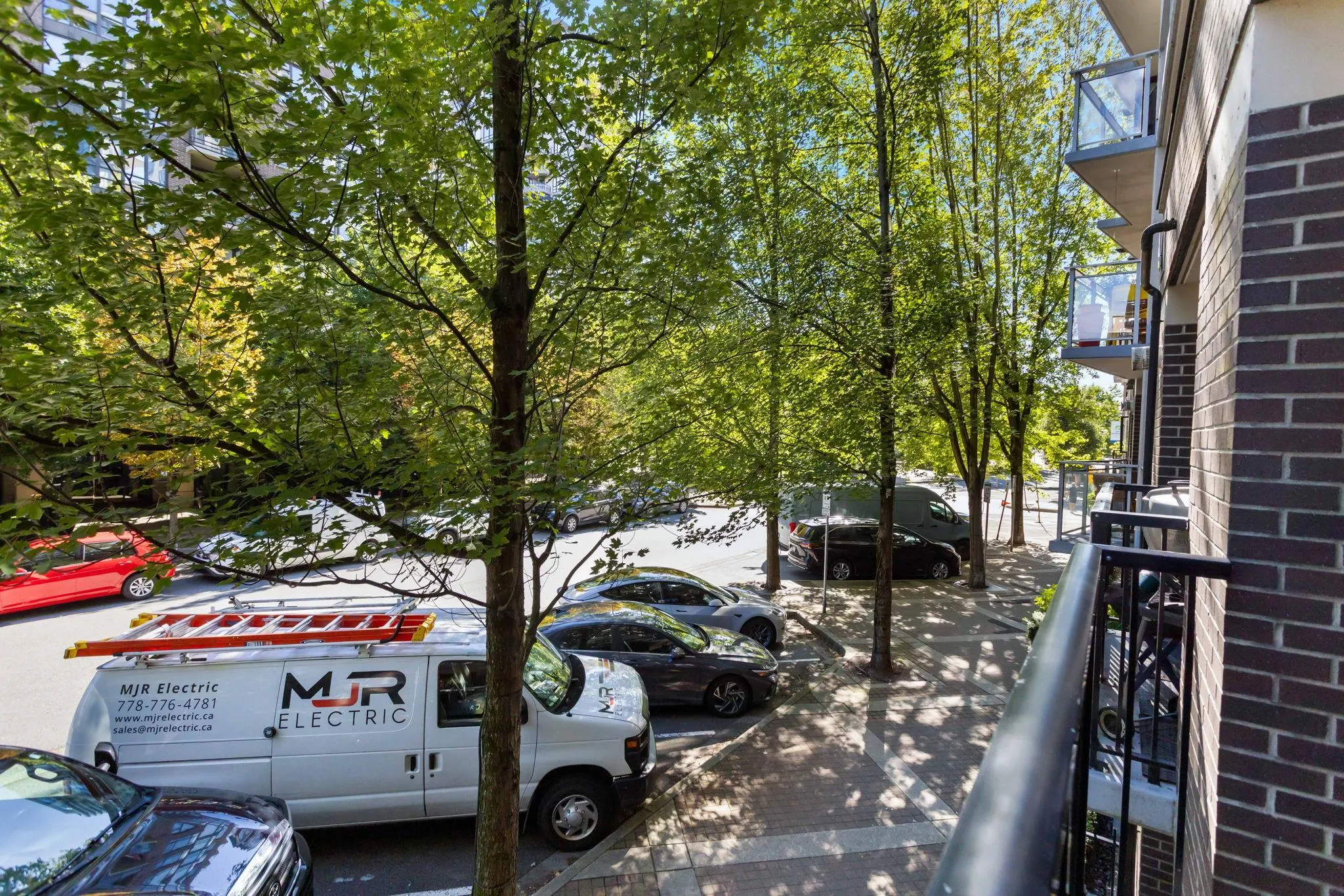 175 W 1st Street #205