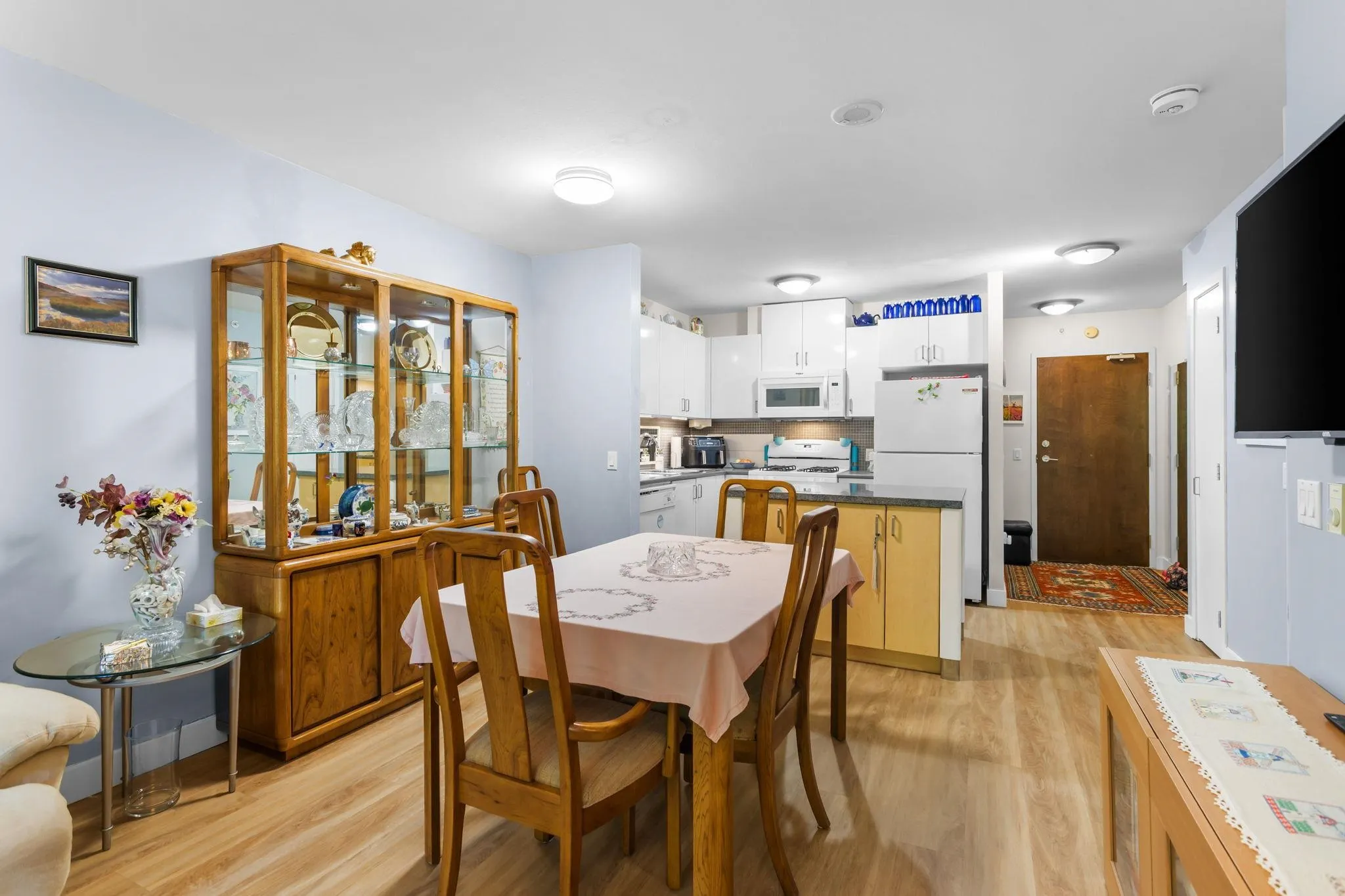 175 W 1st Street #205