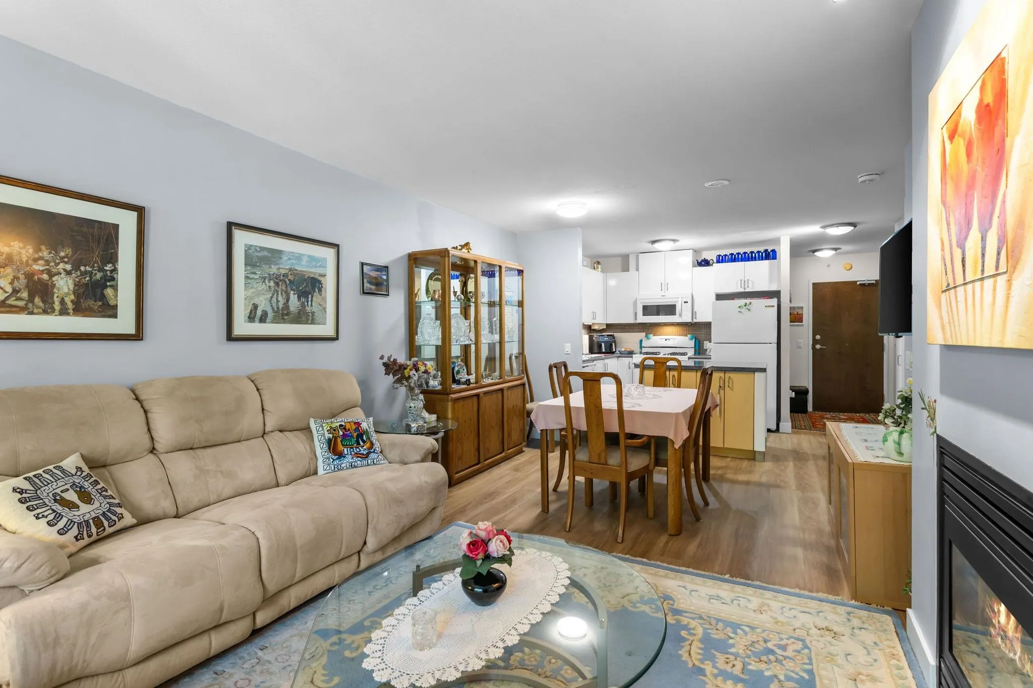 175 W 1st Street #205