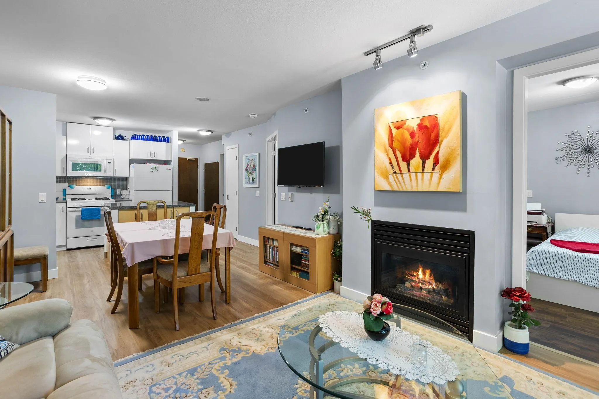 175 W 1st Street #205