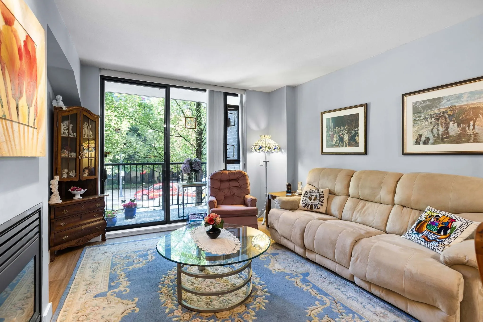 175 W 1st Street #205