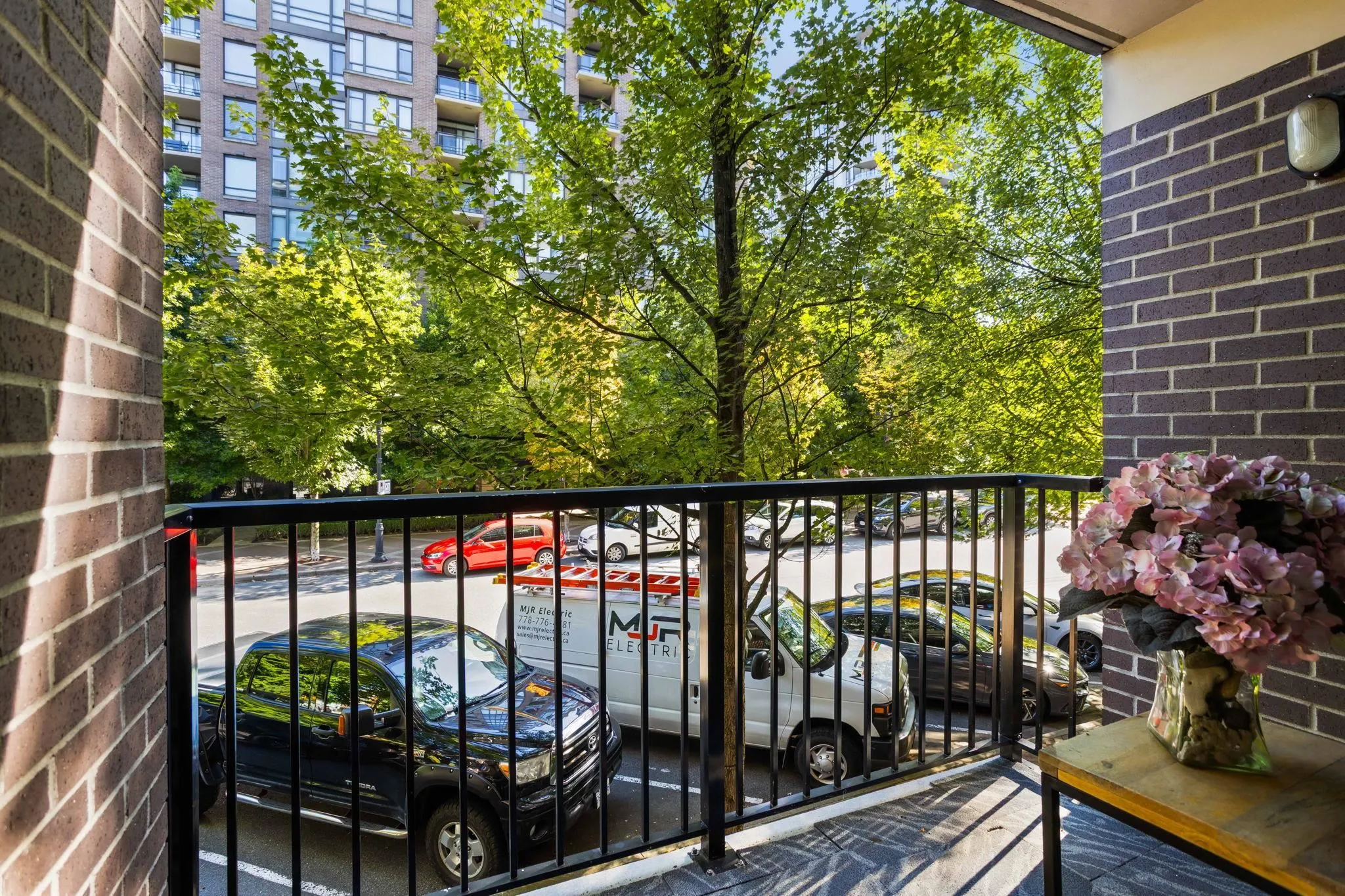 175 W 1st Street #205