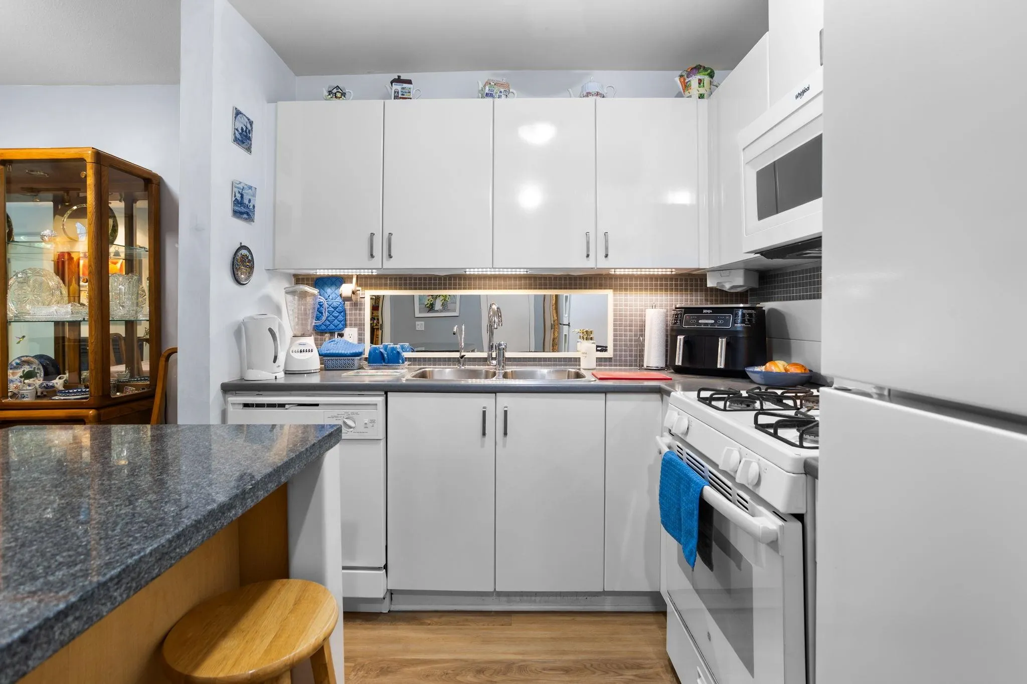 175 W 1st Street #205