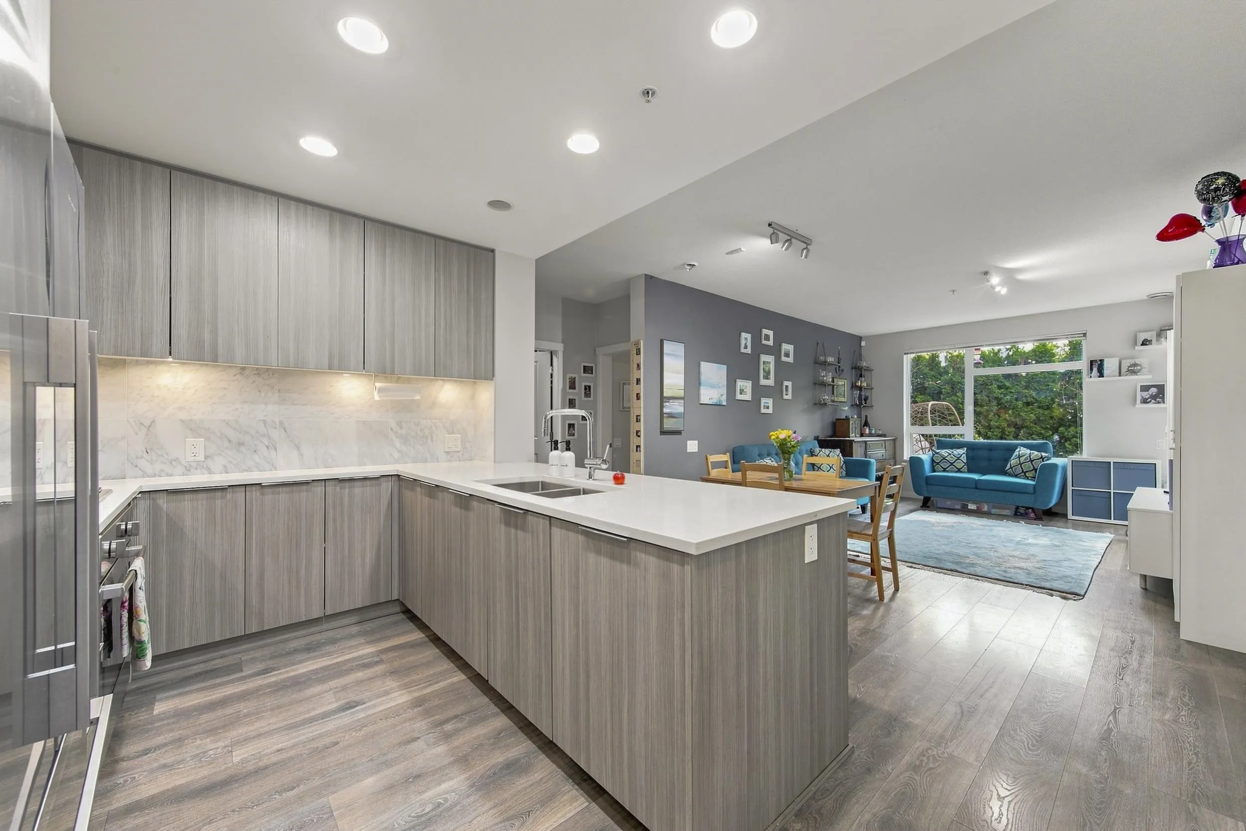 3289 Riverwalk Avenue #101