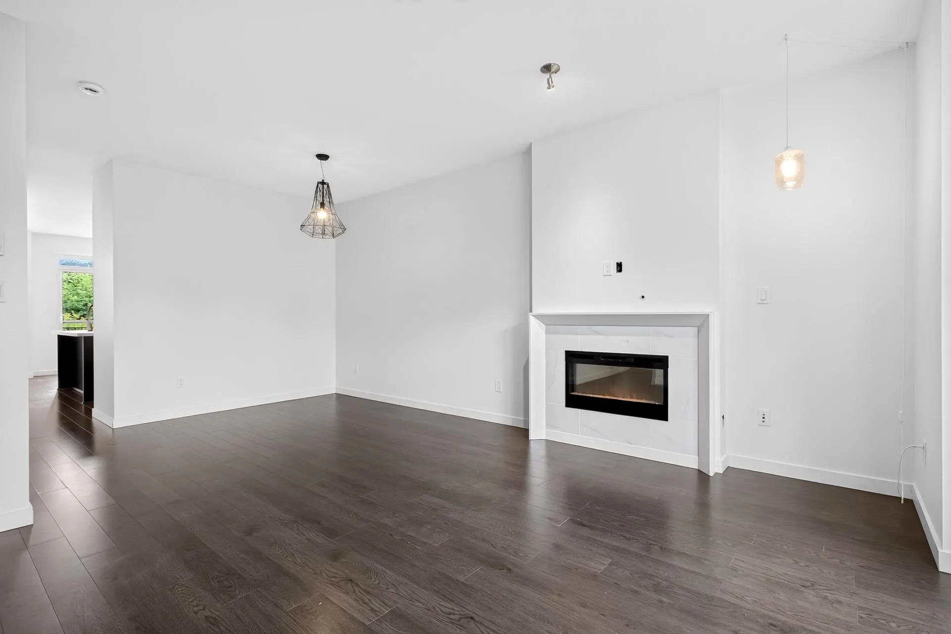 3400 Devonshire Avenue #35