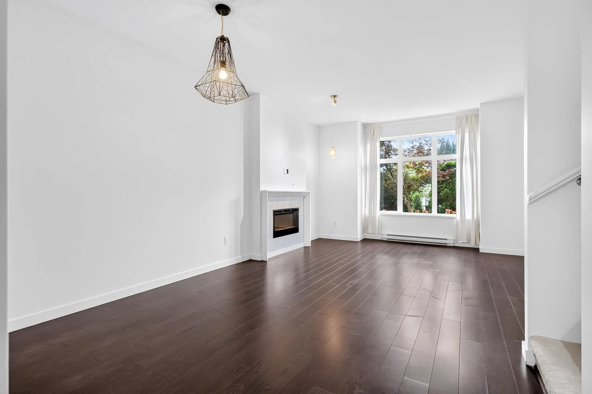 3400 Devonshire Avenue #35