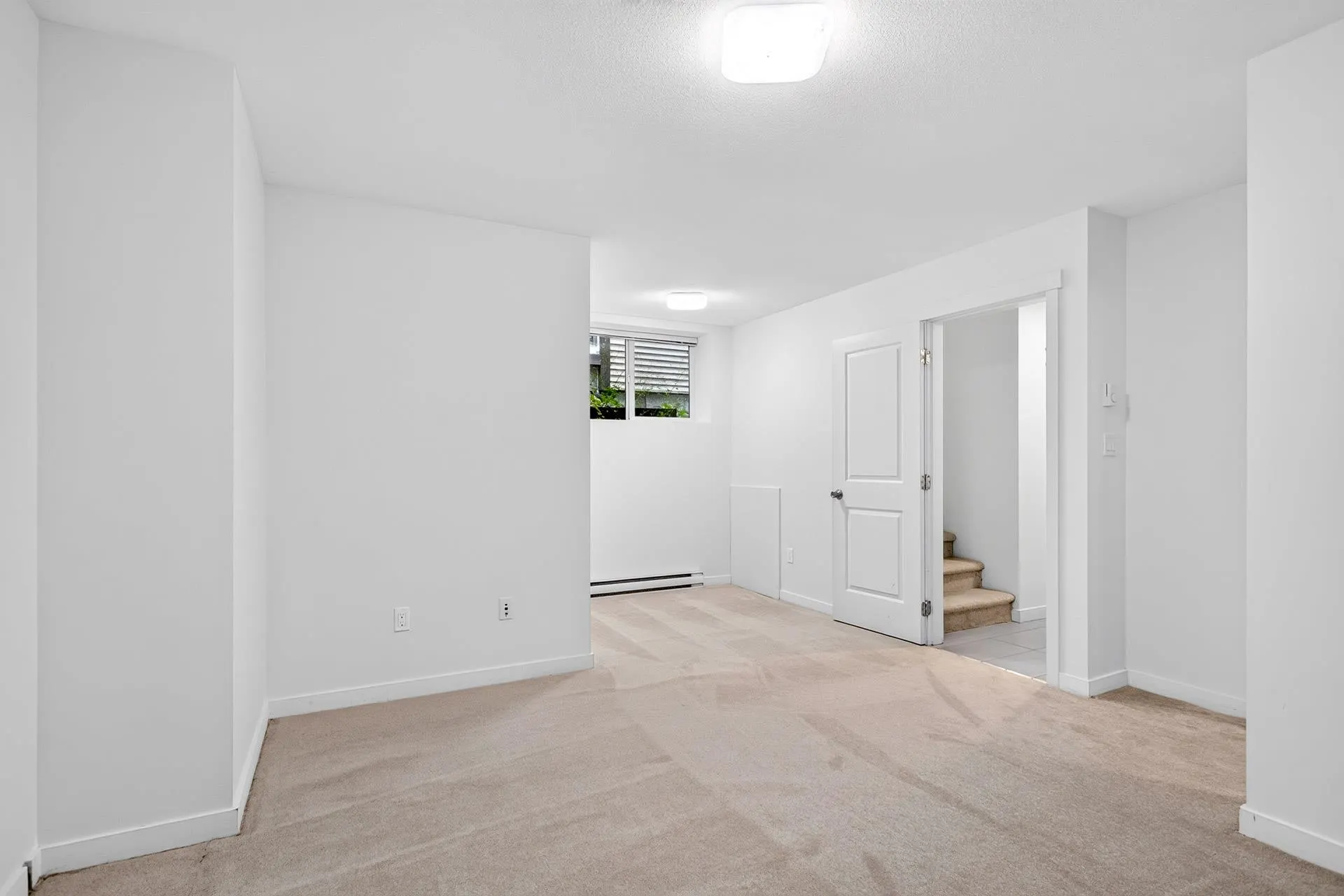 3400 Devonshire Avenue #35