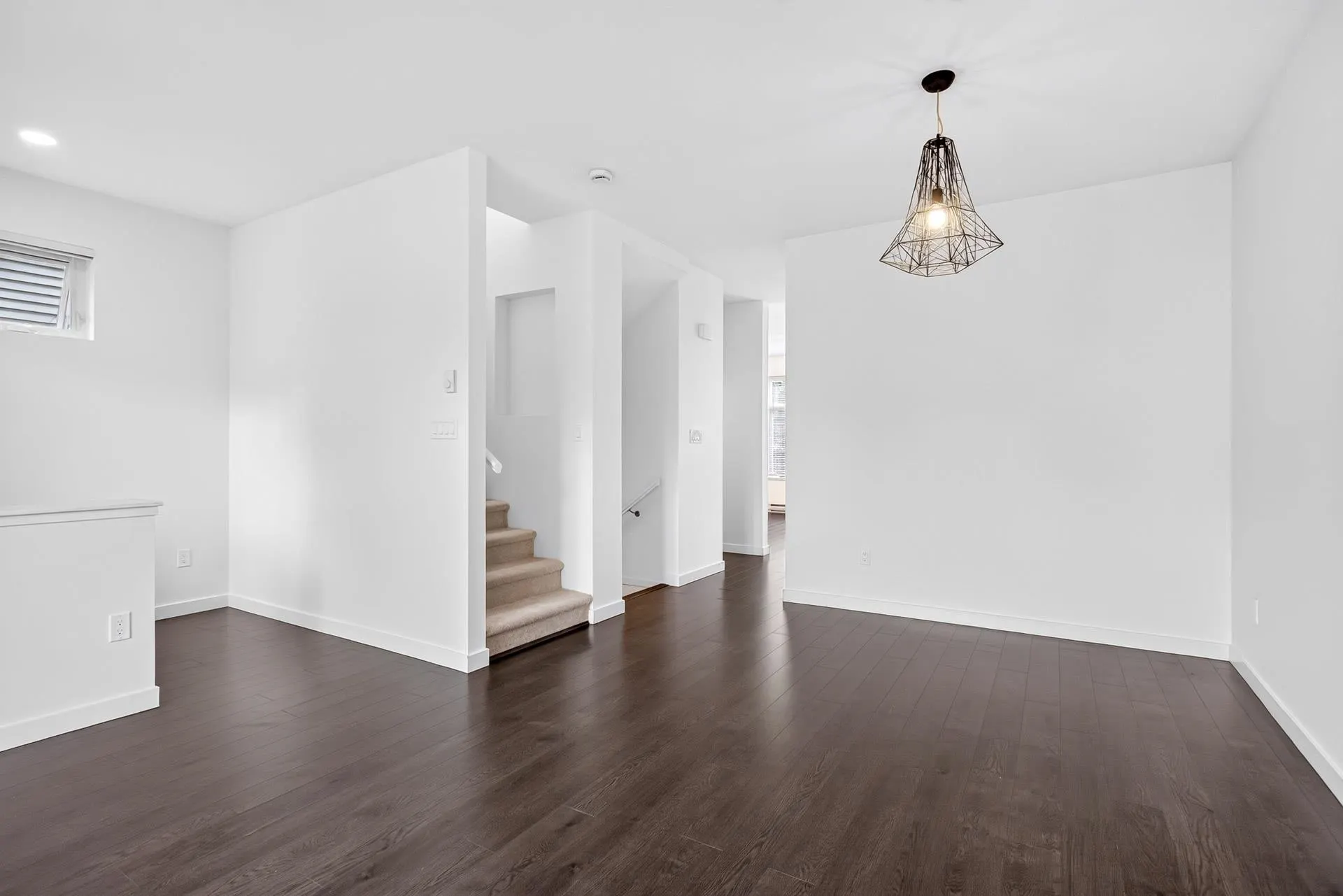 3400 Devonshire Avenue #35