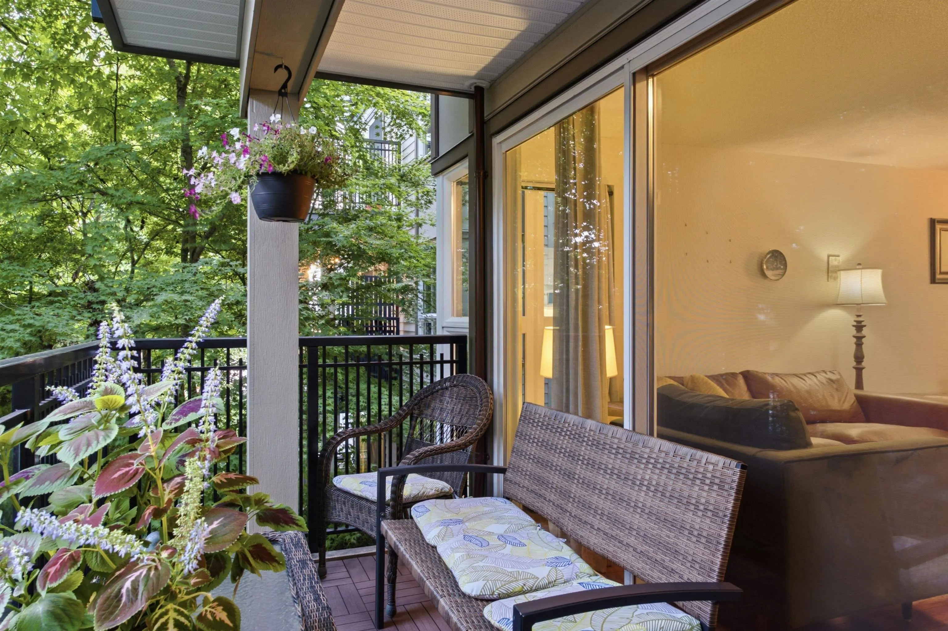 106 W Kings Road #303
