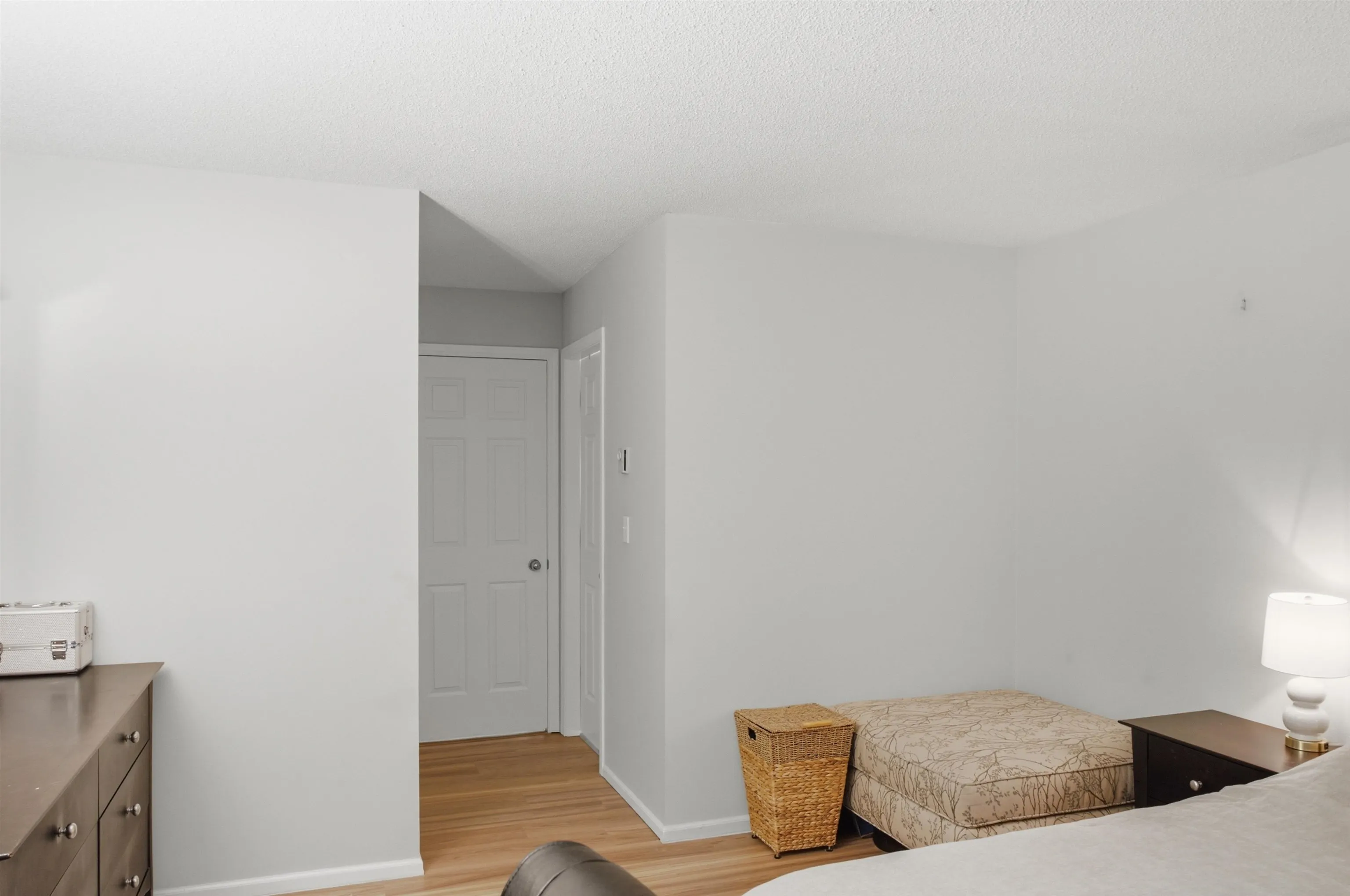 106 W Kings Road #303
