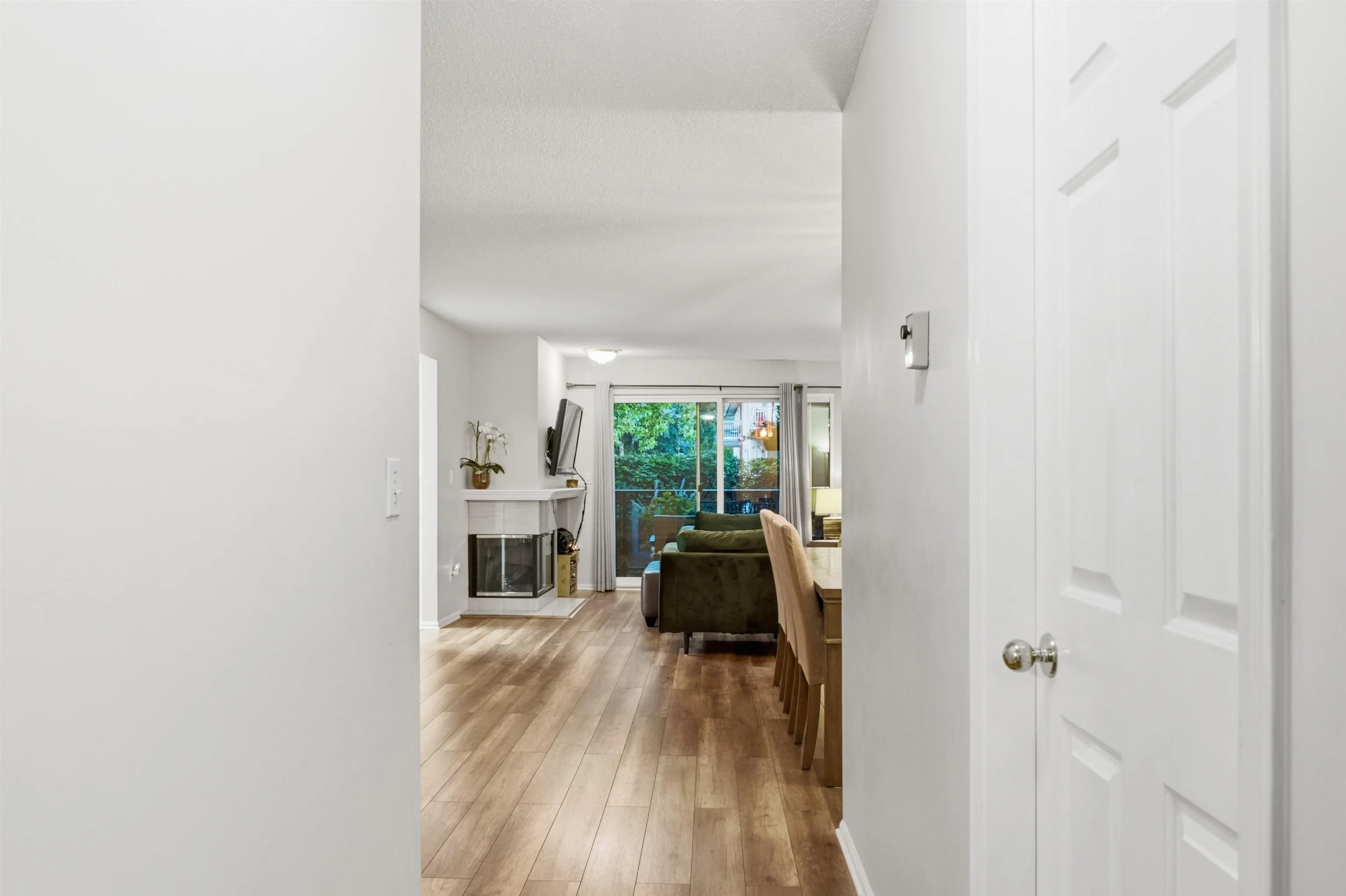 106 W Kings Road #303