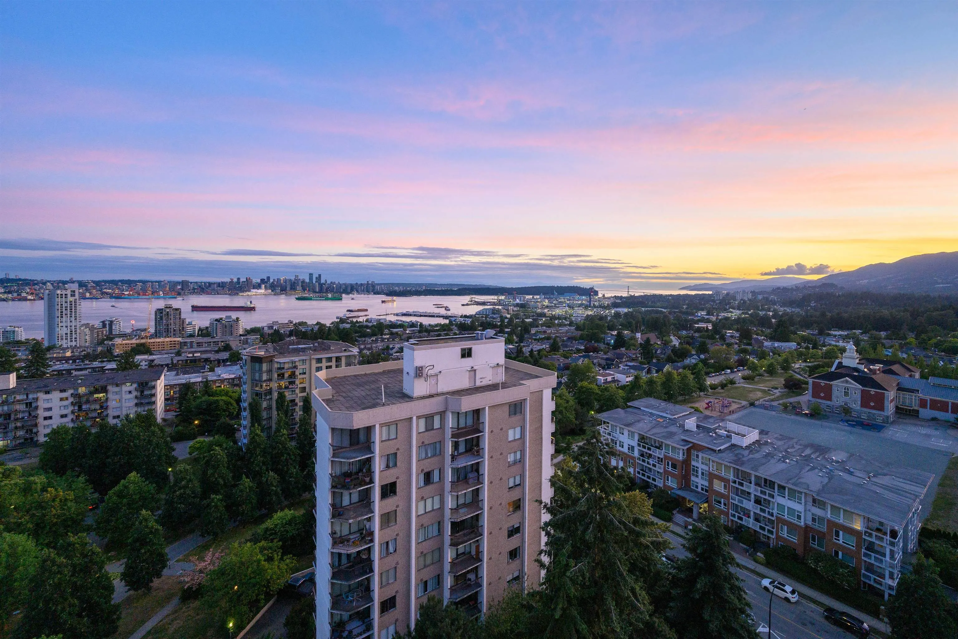 160 W Keith Road #1505