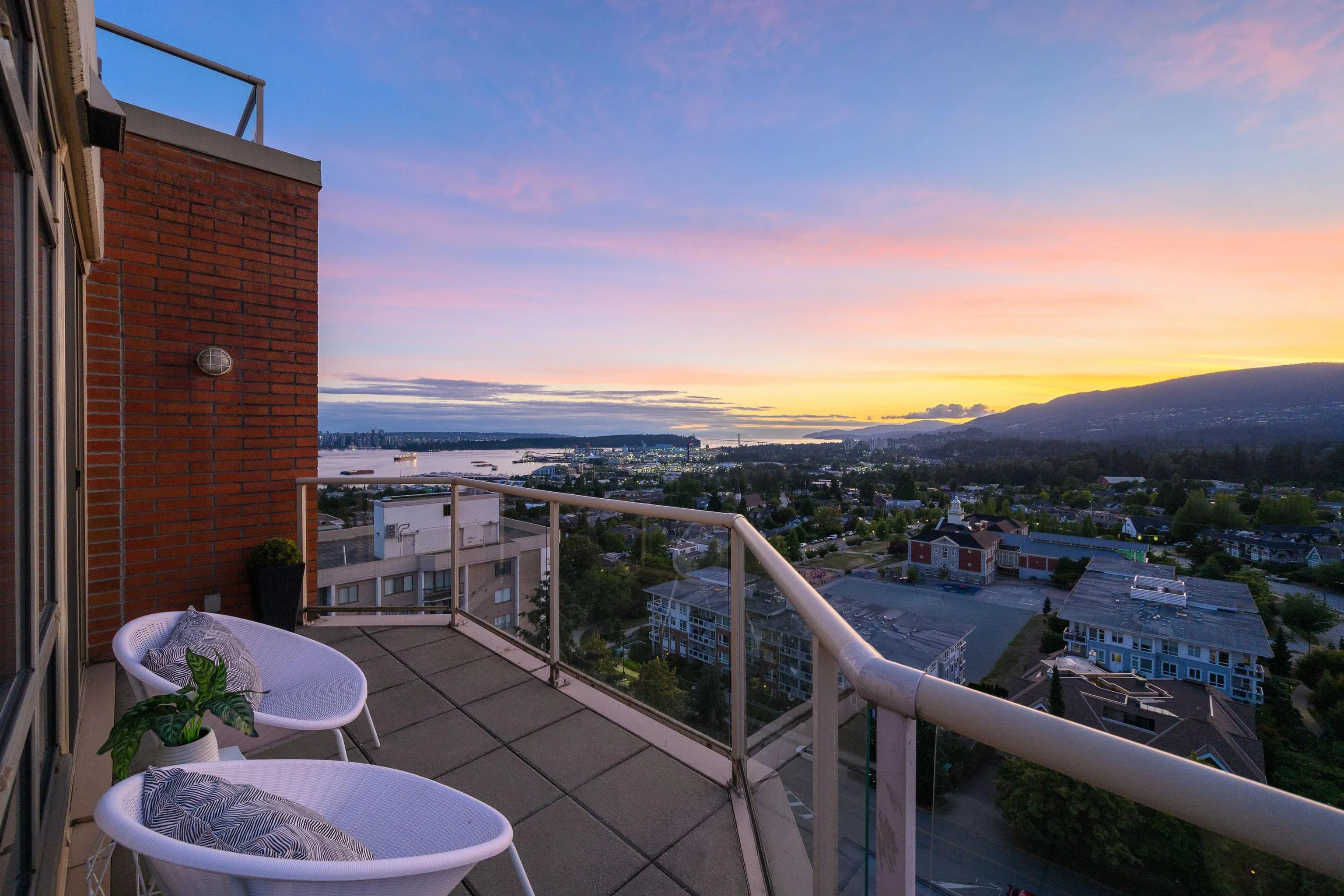 160 W Keith Road #1505