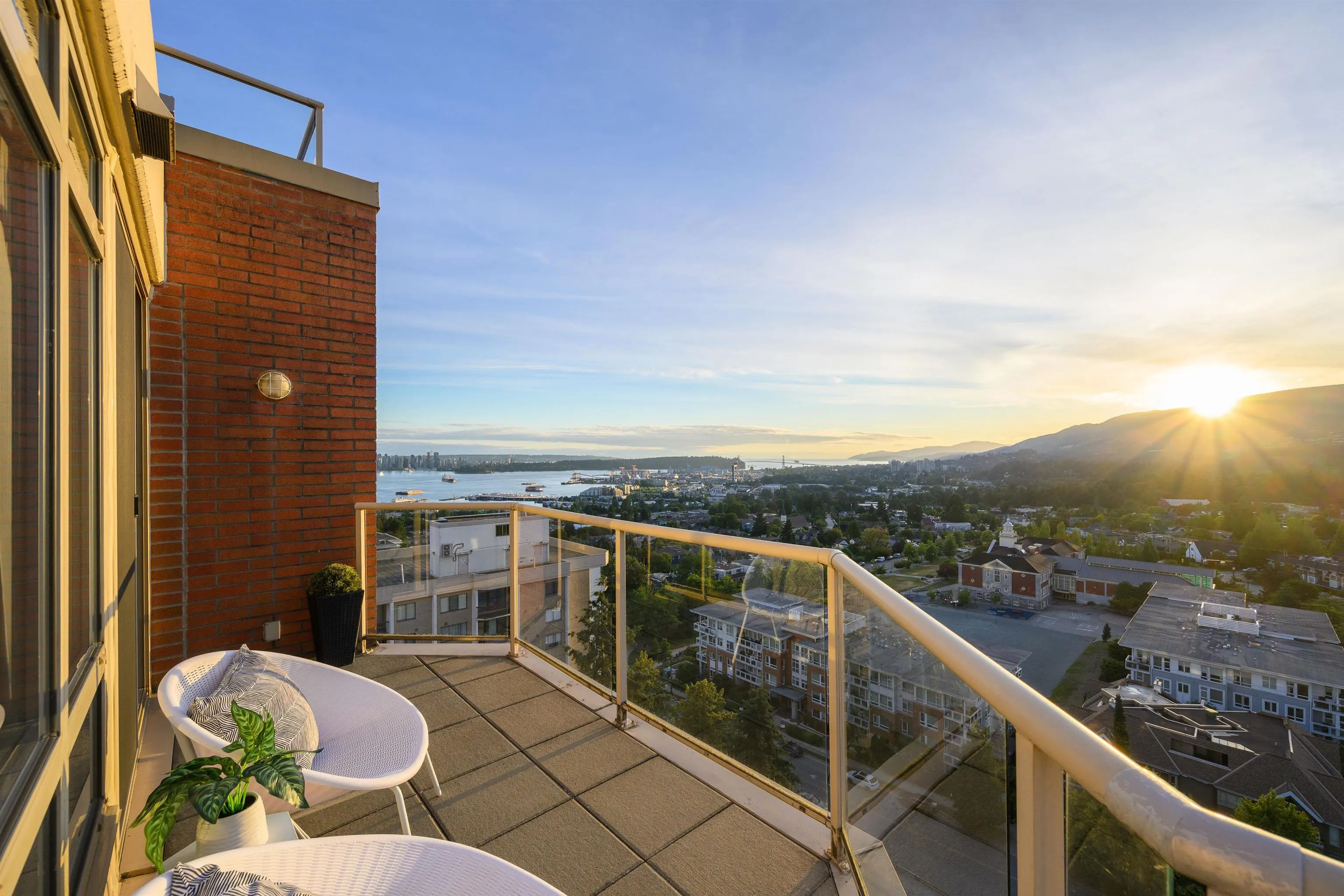 160 W Keith Road #1505