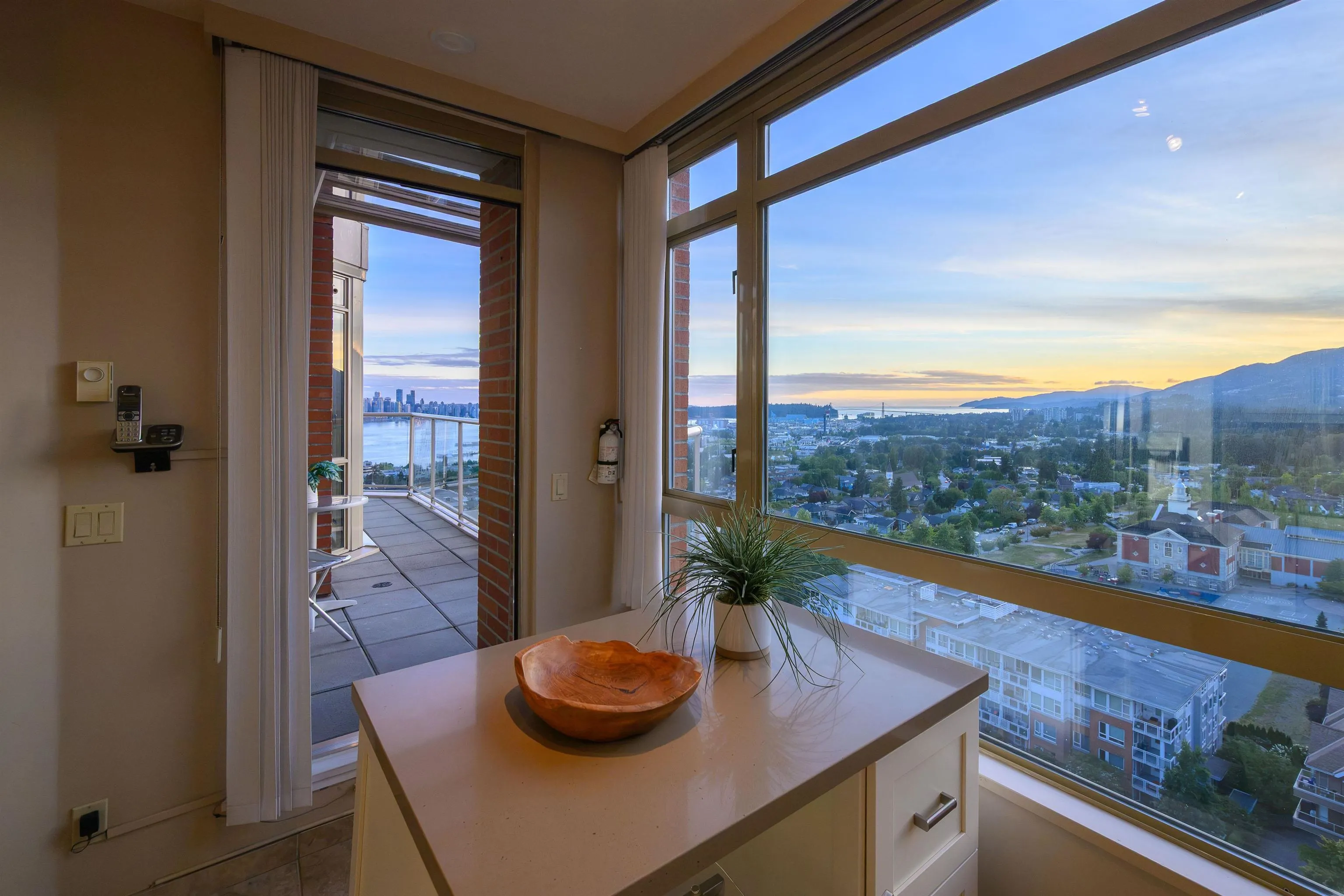 160 W Keith Road #1505