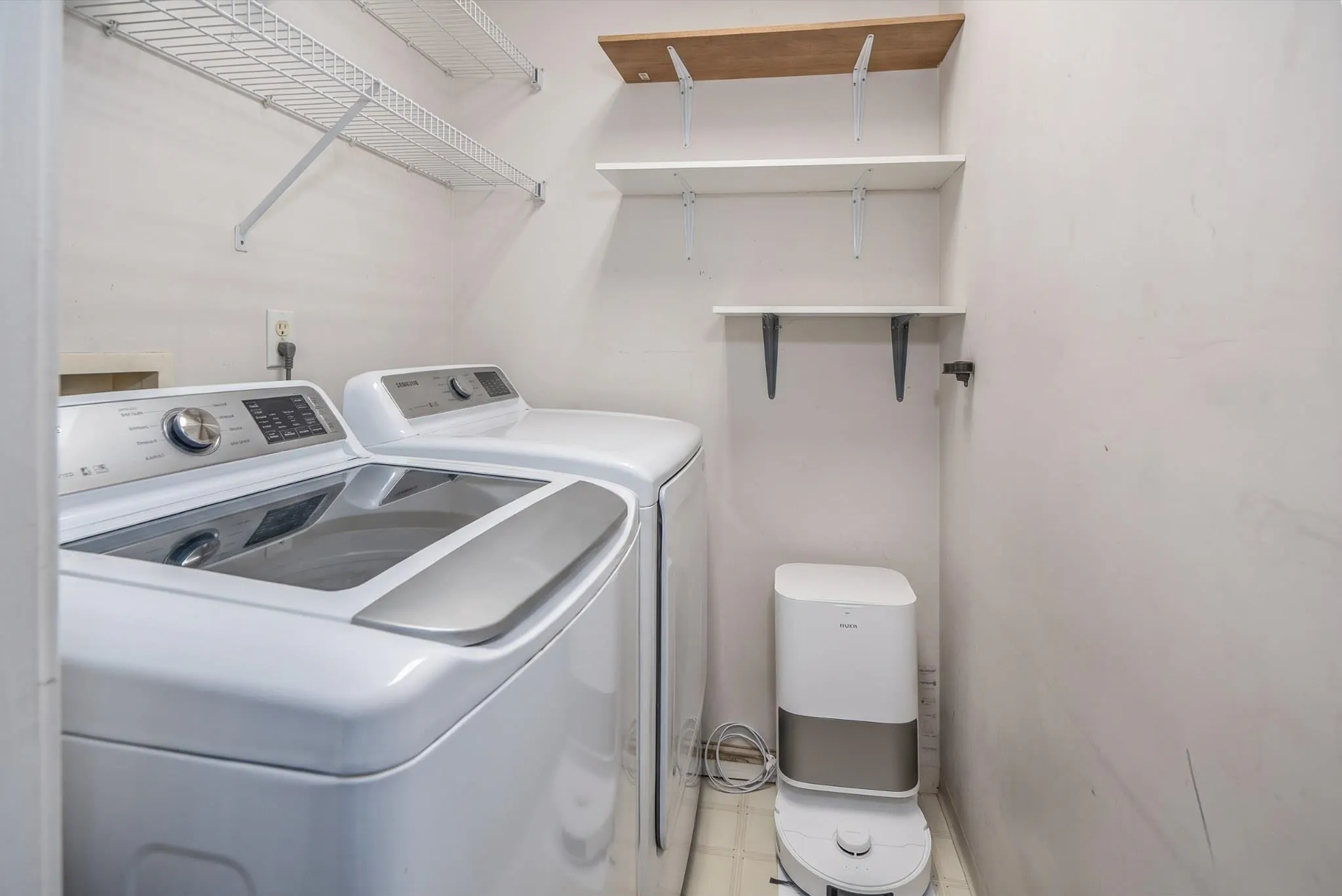 21801 Dewdney Trunk Road #30