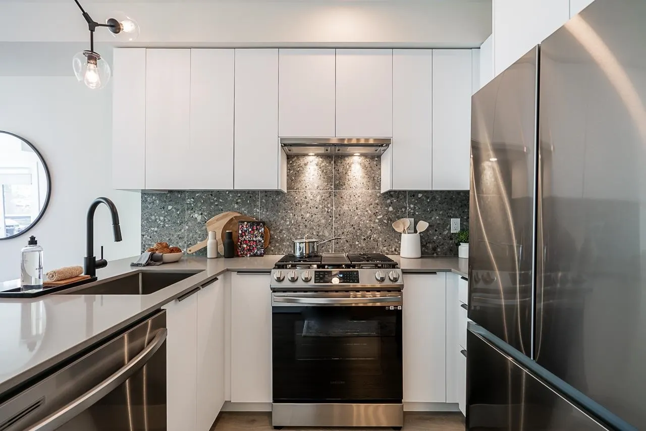 7920 206 Street #208