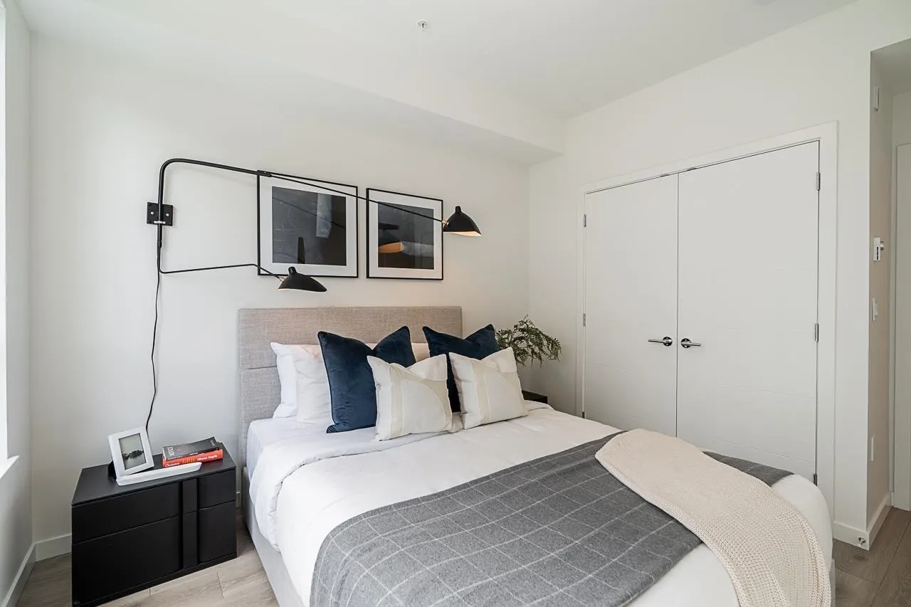 7920 206 Street #208