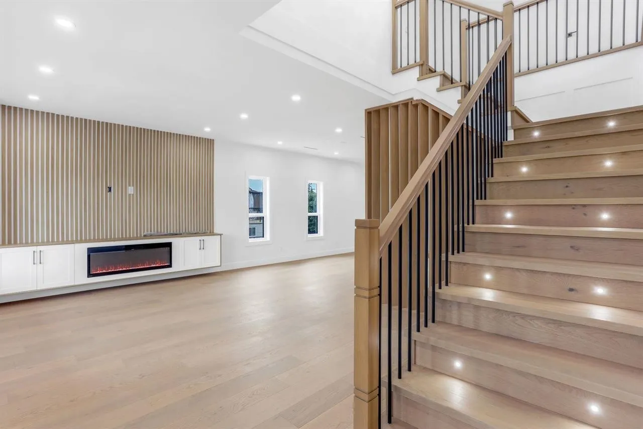 262 Hume Street
