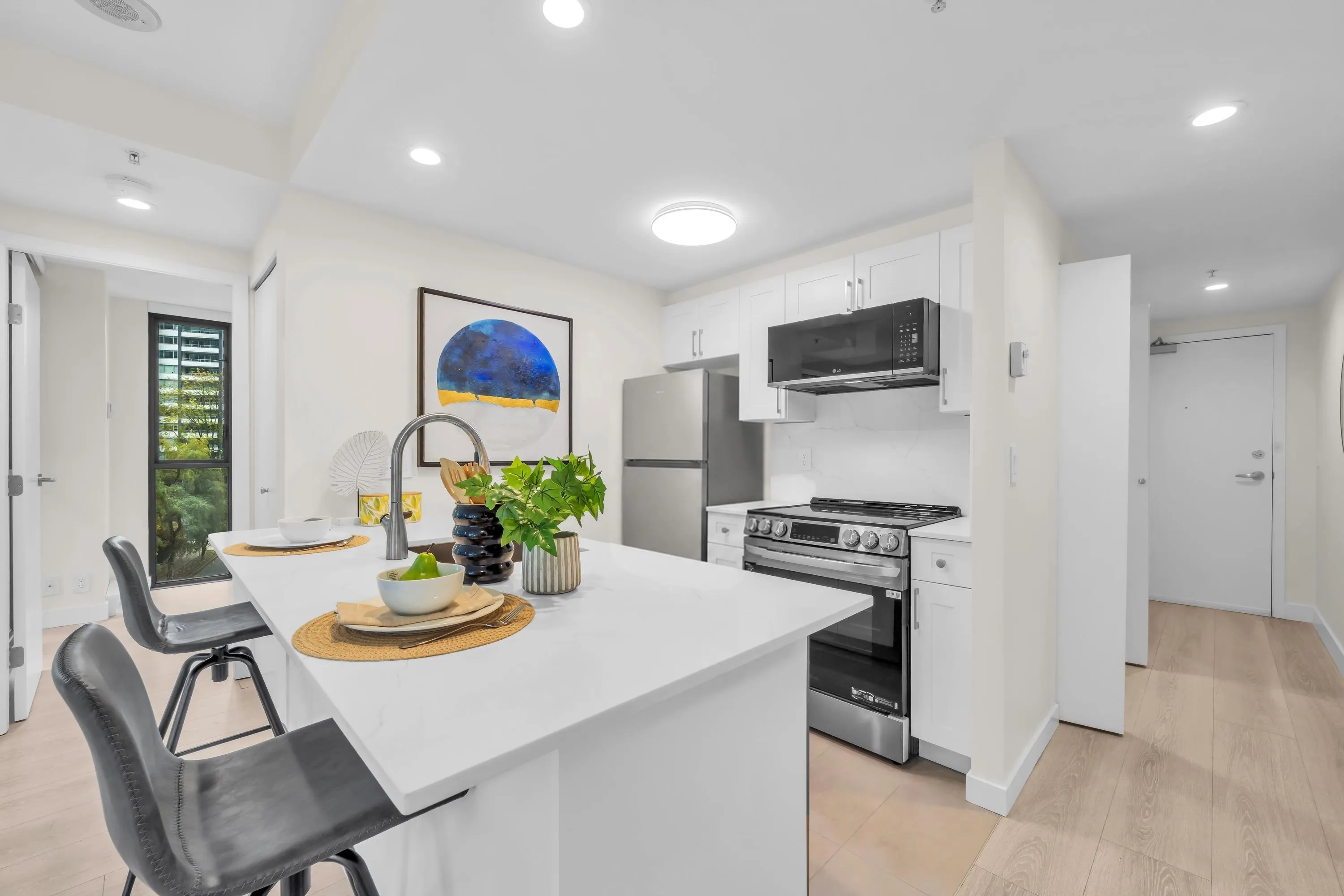 1331 W Georgia Street #909
