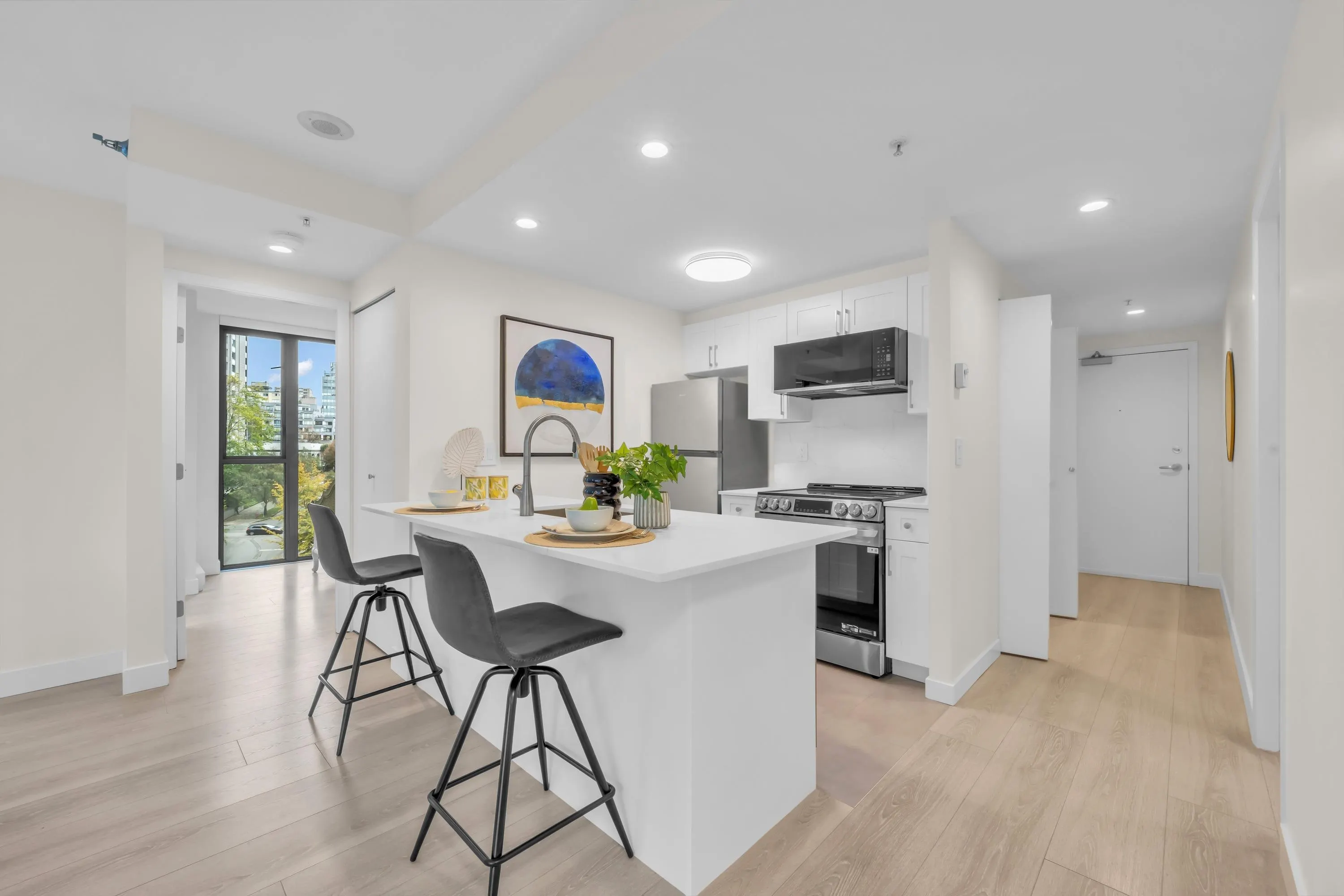 1331 W Georgia Street #909