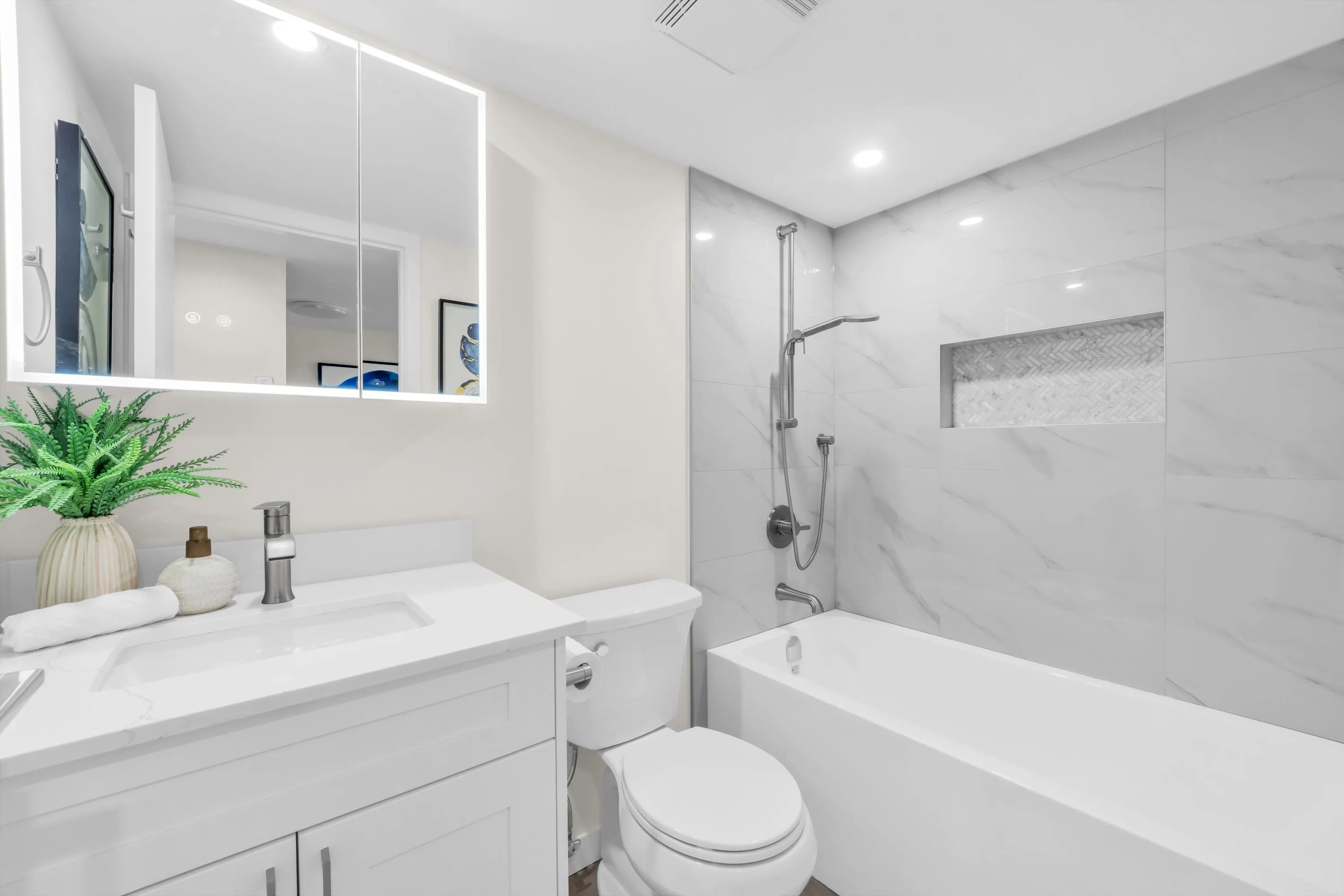 1331 W Georgia Street #909