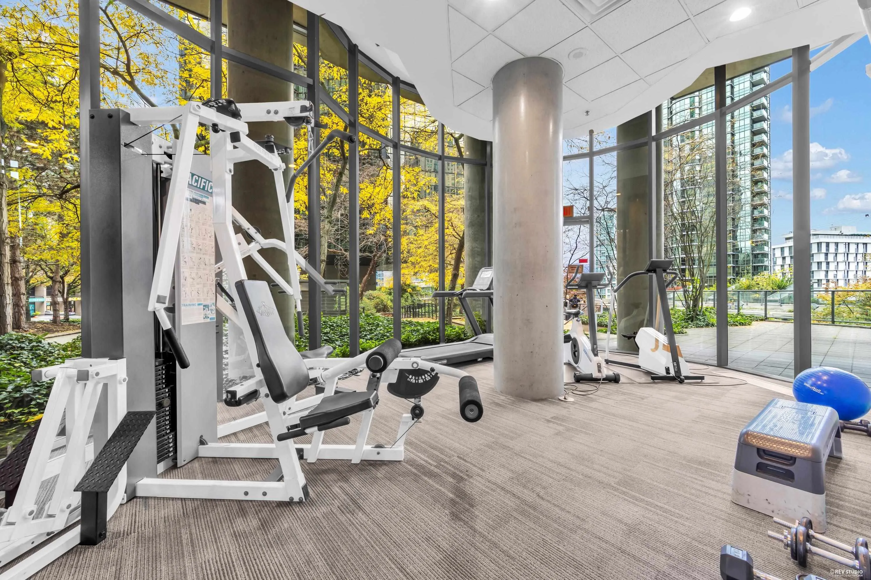 1331 W Georgia Street #909