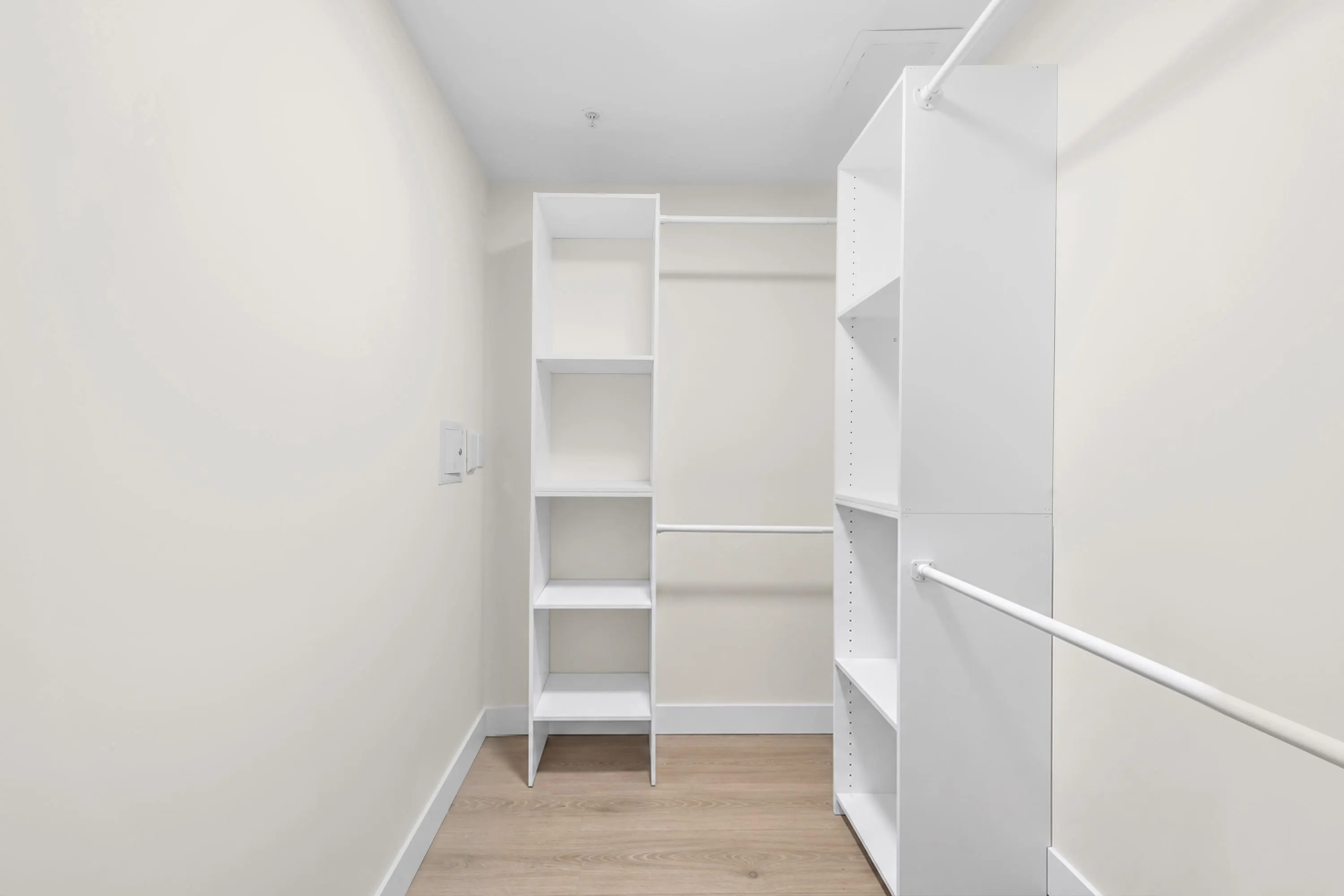 1331 W Georgia Street #909