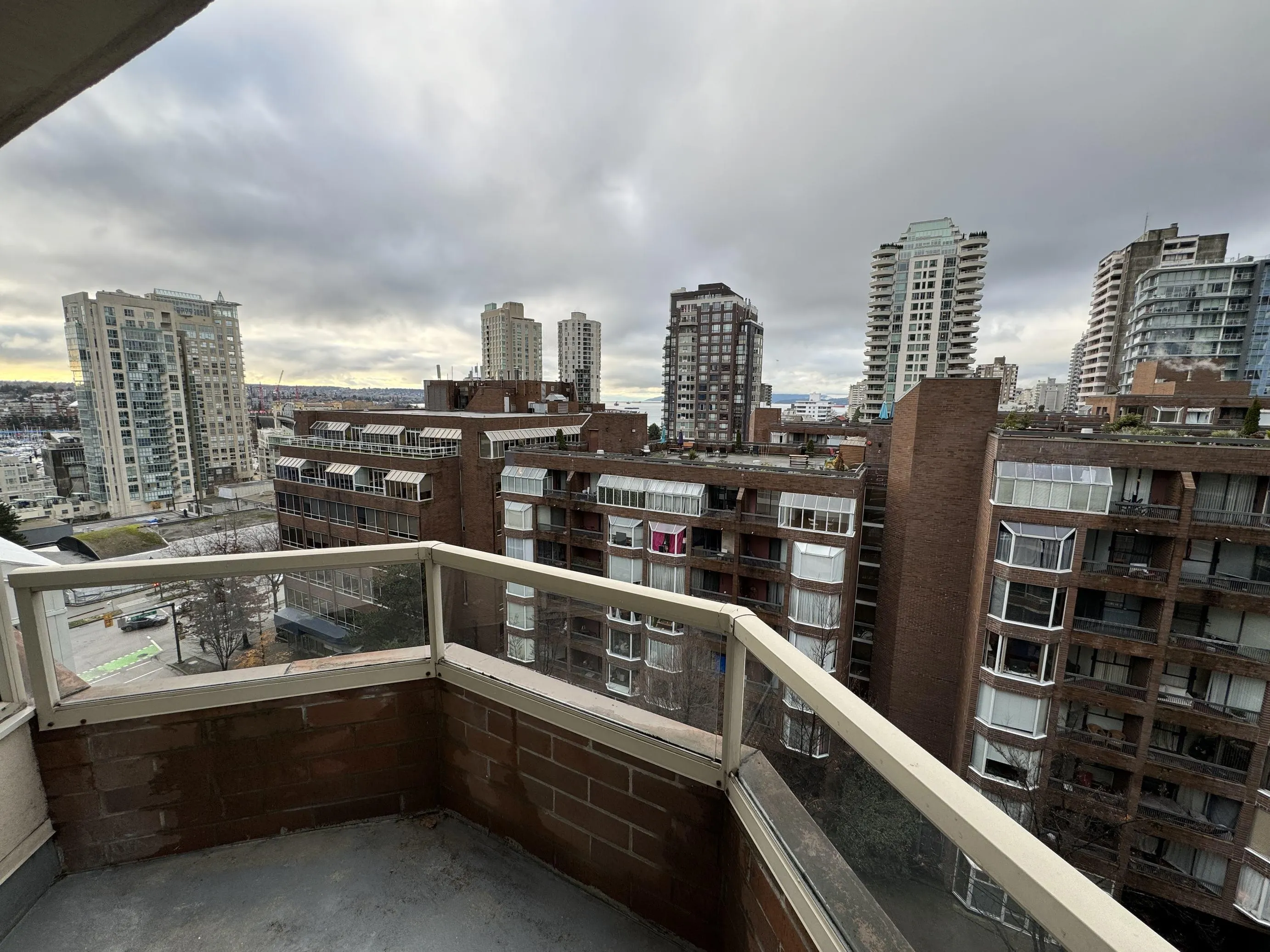 1330 Hornby Street #909