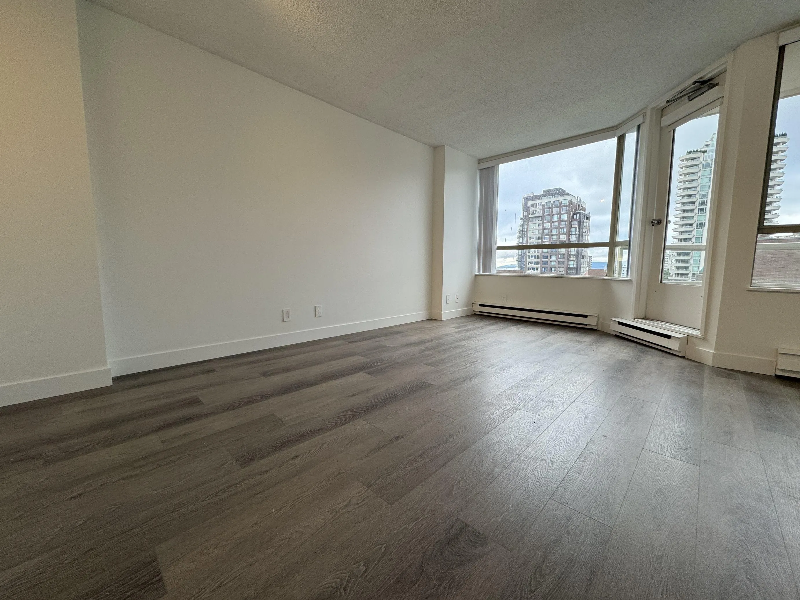 1330 Hornby Street #909
