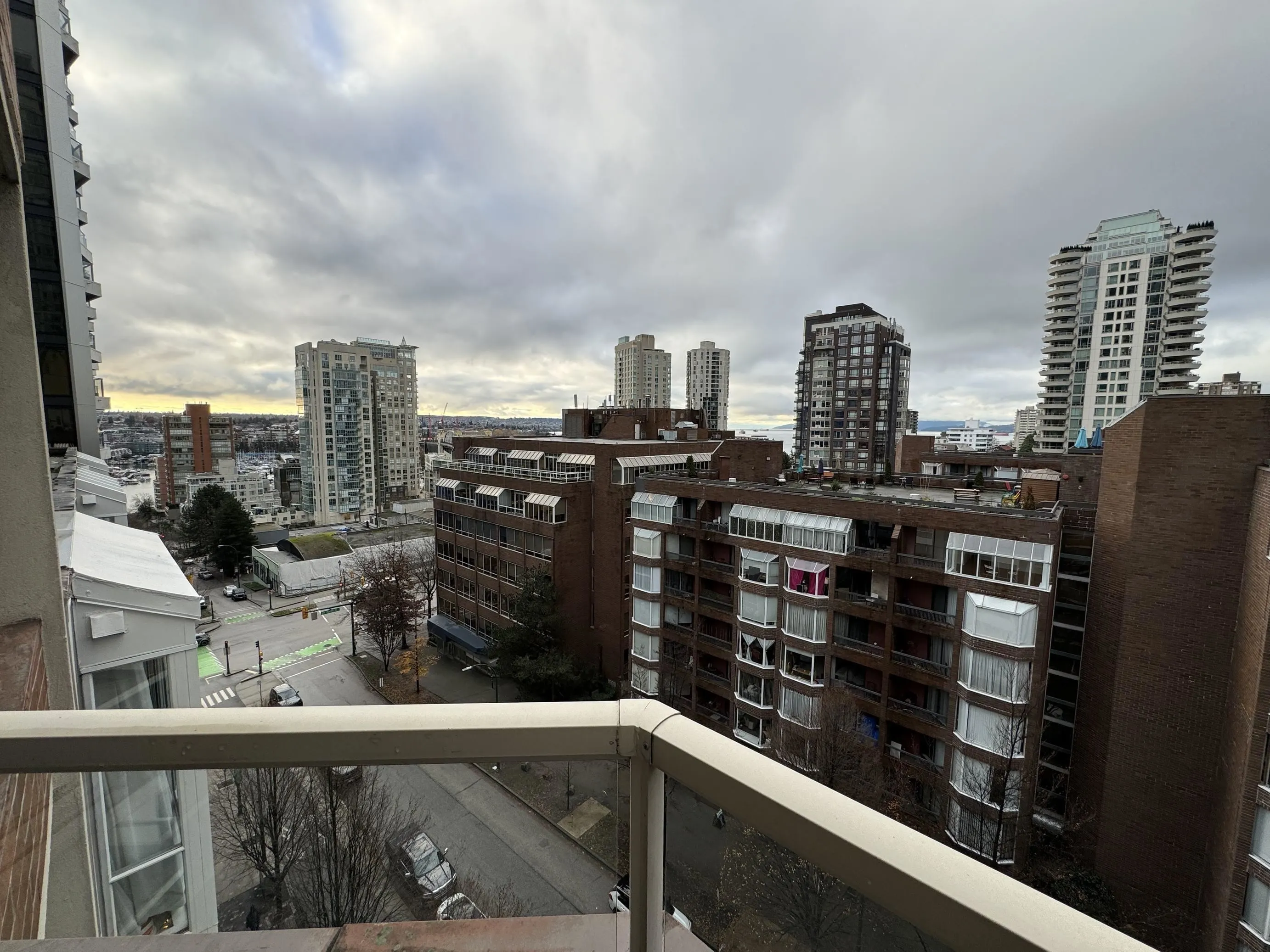 1330 Hornby Street #909