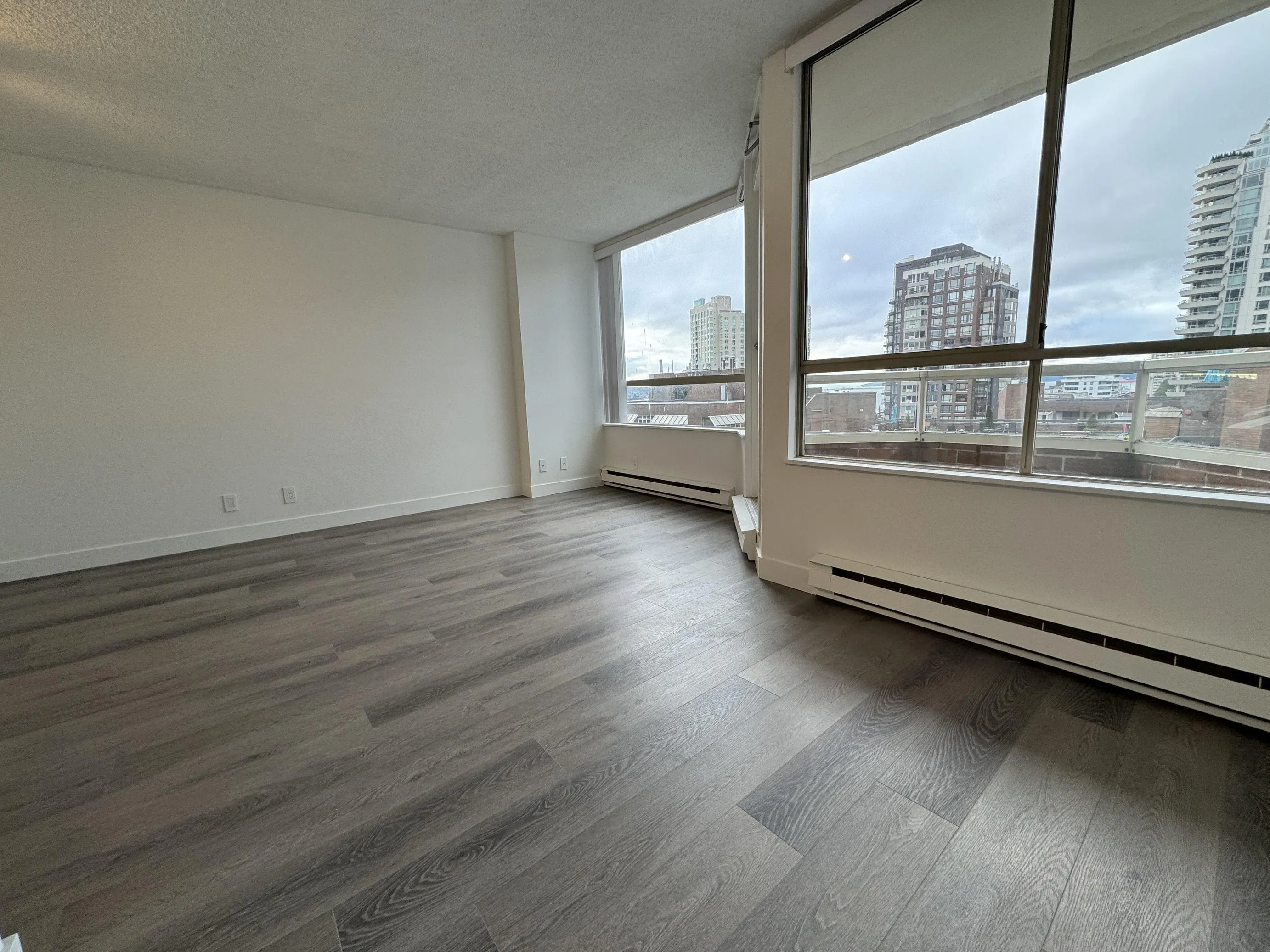 1330 Hornby Street #909