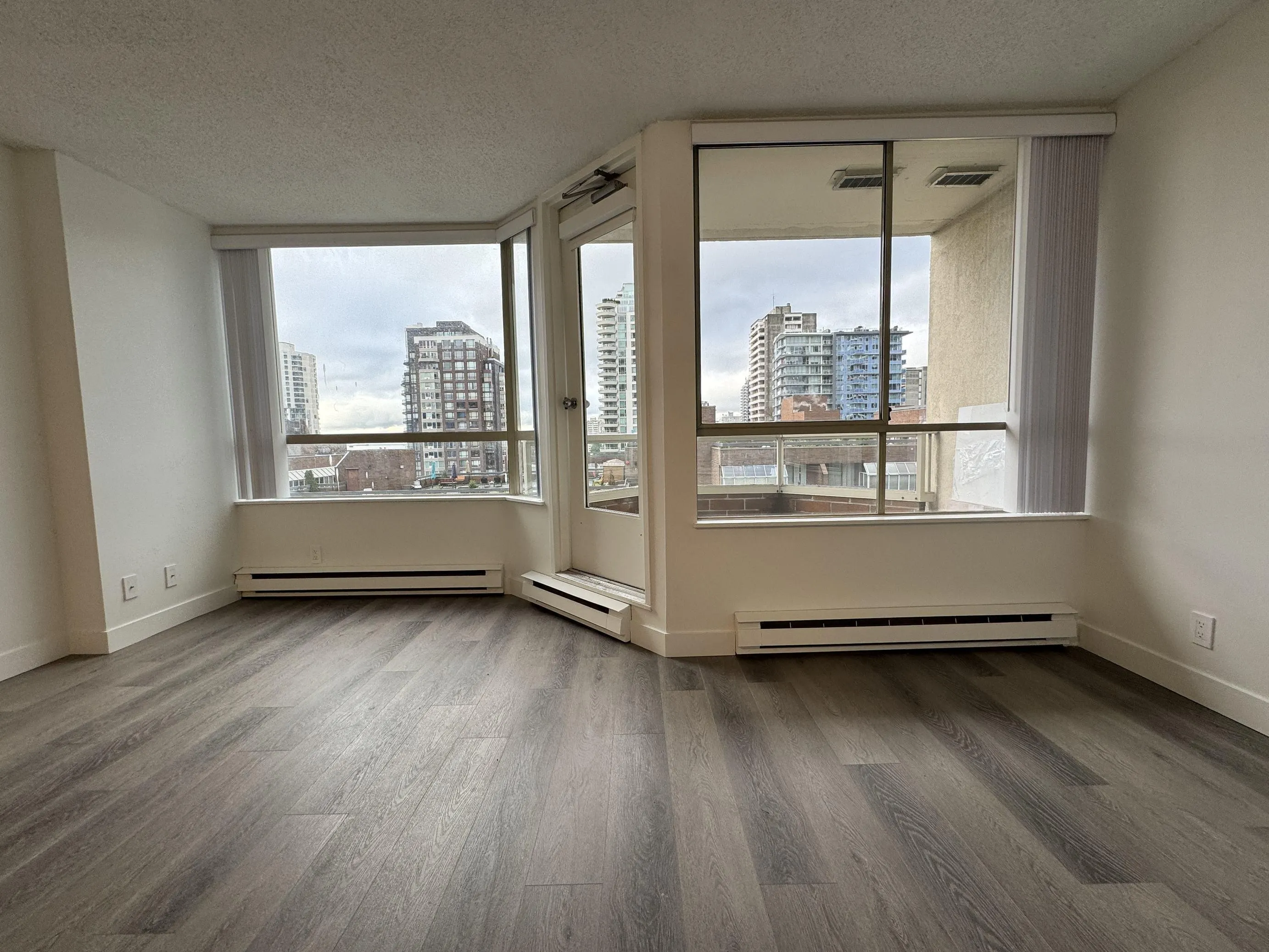 1330 Hornby Street #909