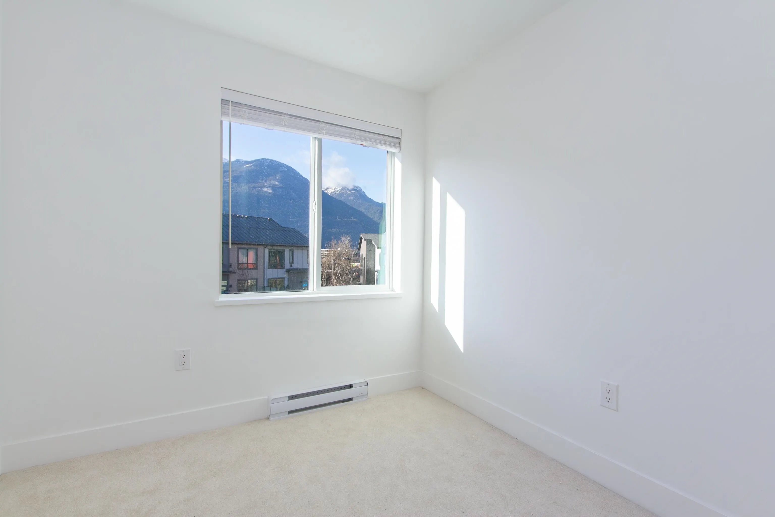 38045 Keel Way