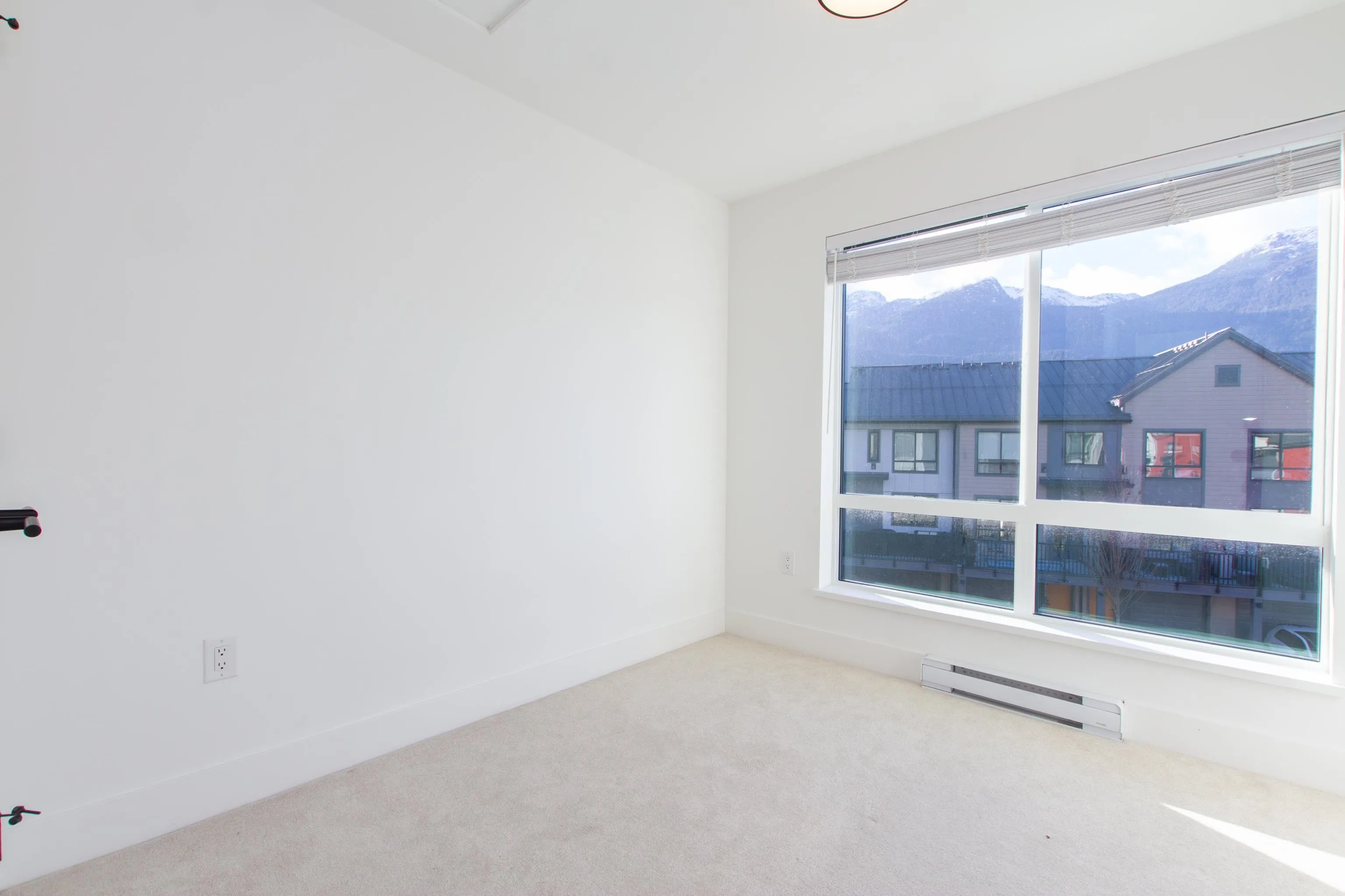38045 Keel Way