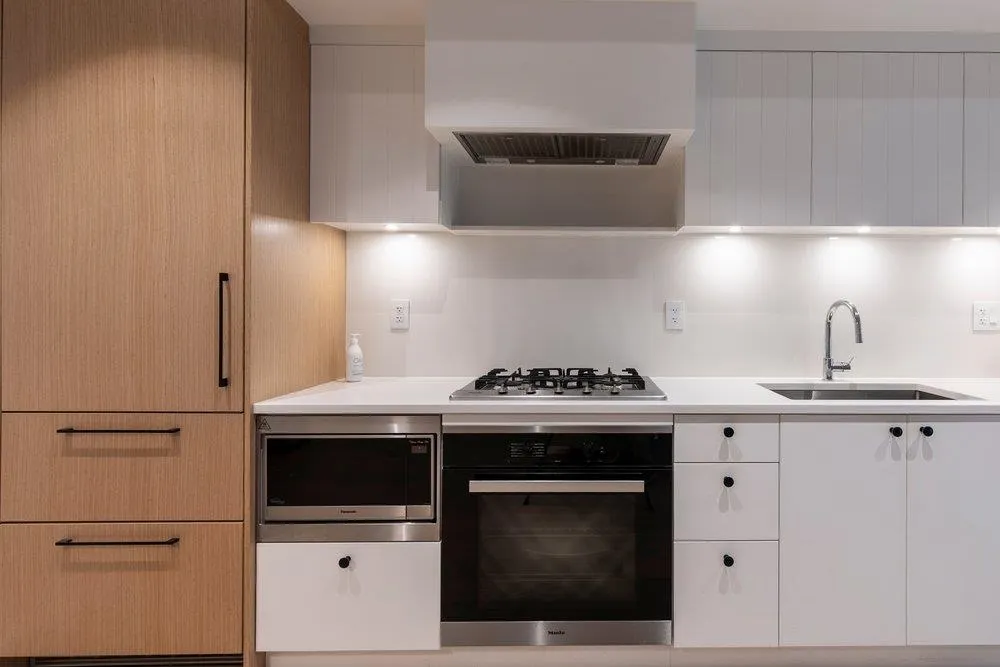 94 W King Edward Avenue #24