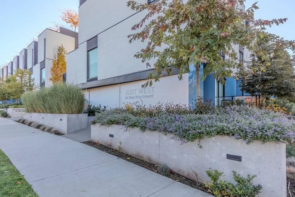 94 W King Edward Avenue #24