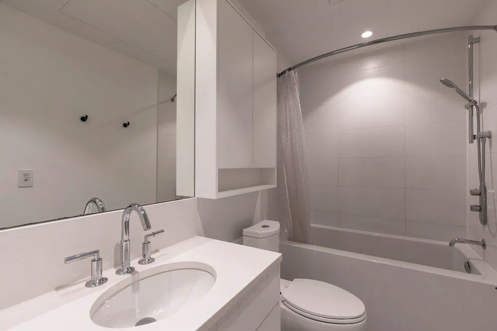 94 W King Edward Avenue #24