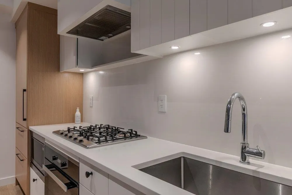 94 W King Edward Avenue #24