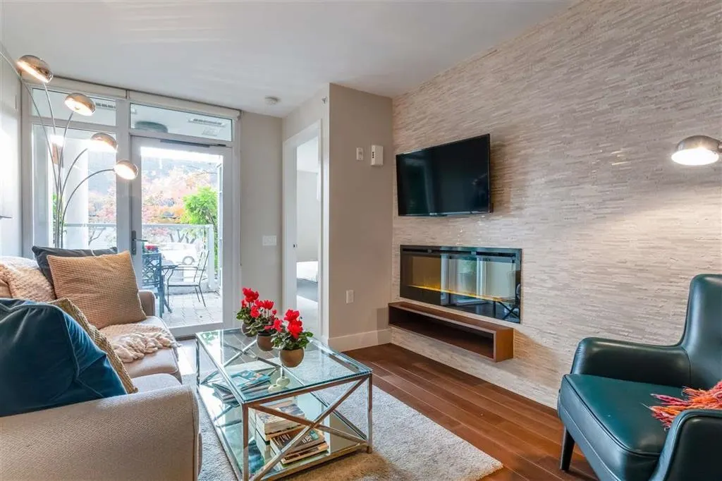 210 W 13th Street #201