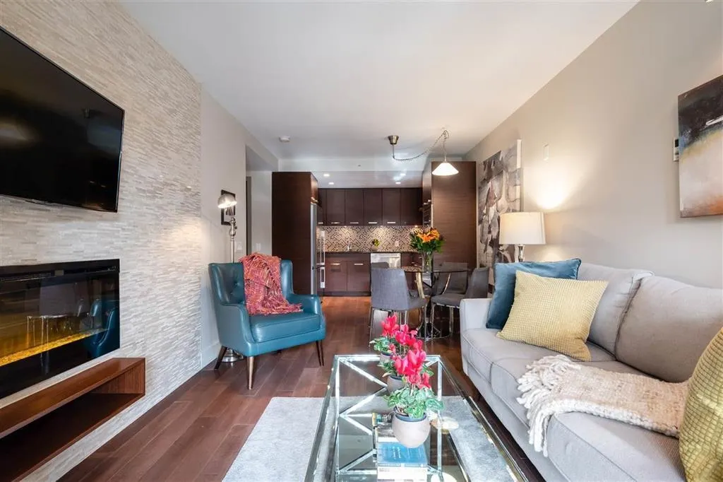 210 W 13th Street #201