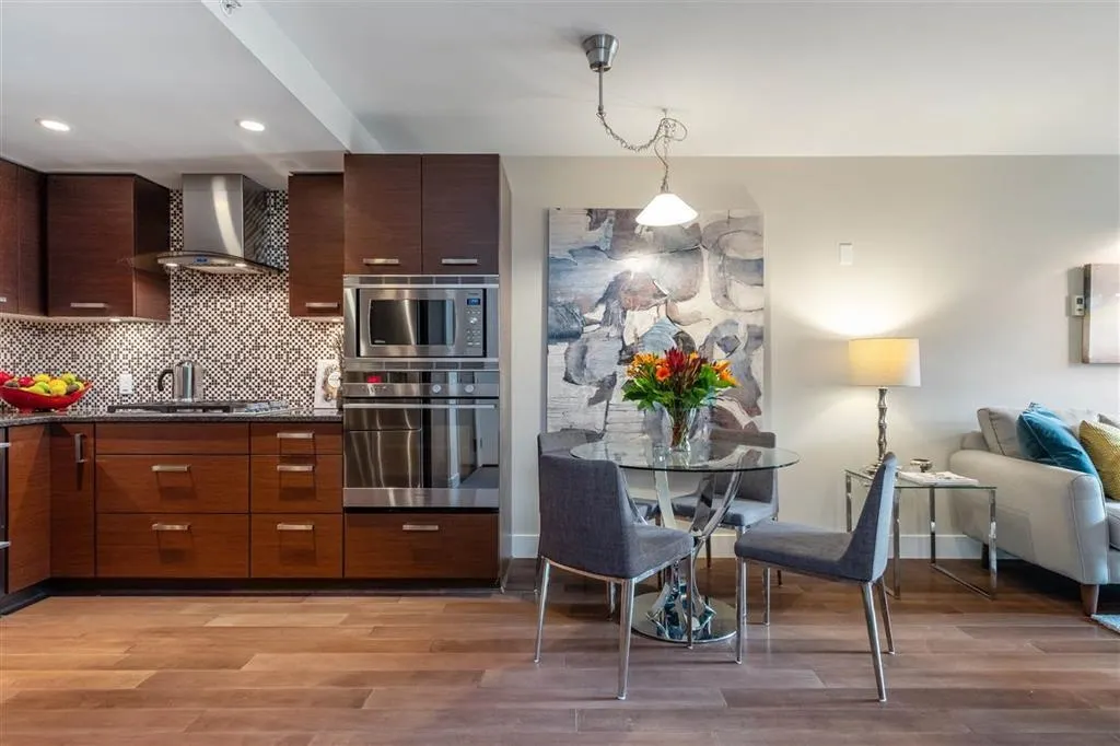 210 W 13th Street #201